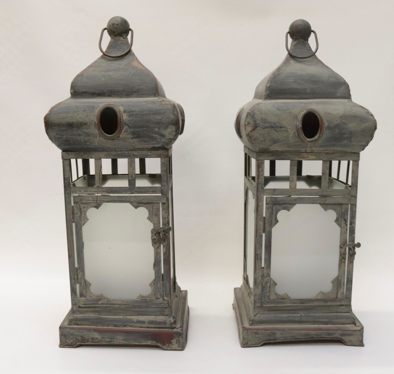 PR OF LANTERNS (1 of 2)