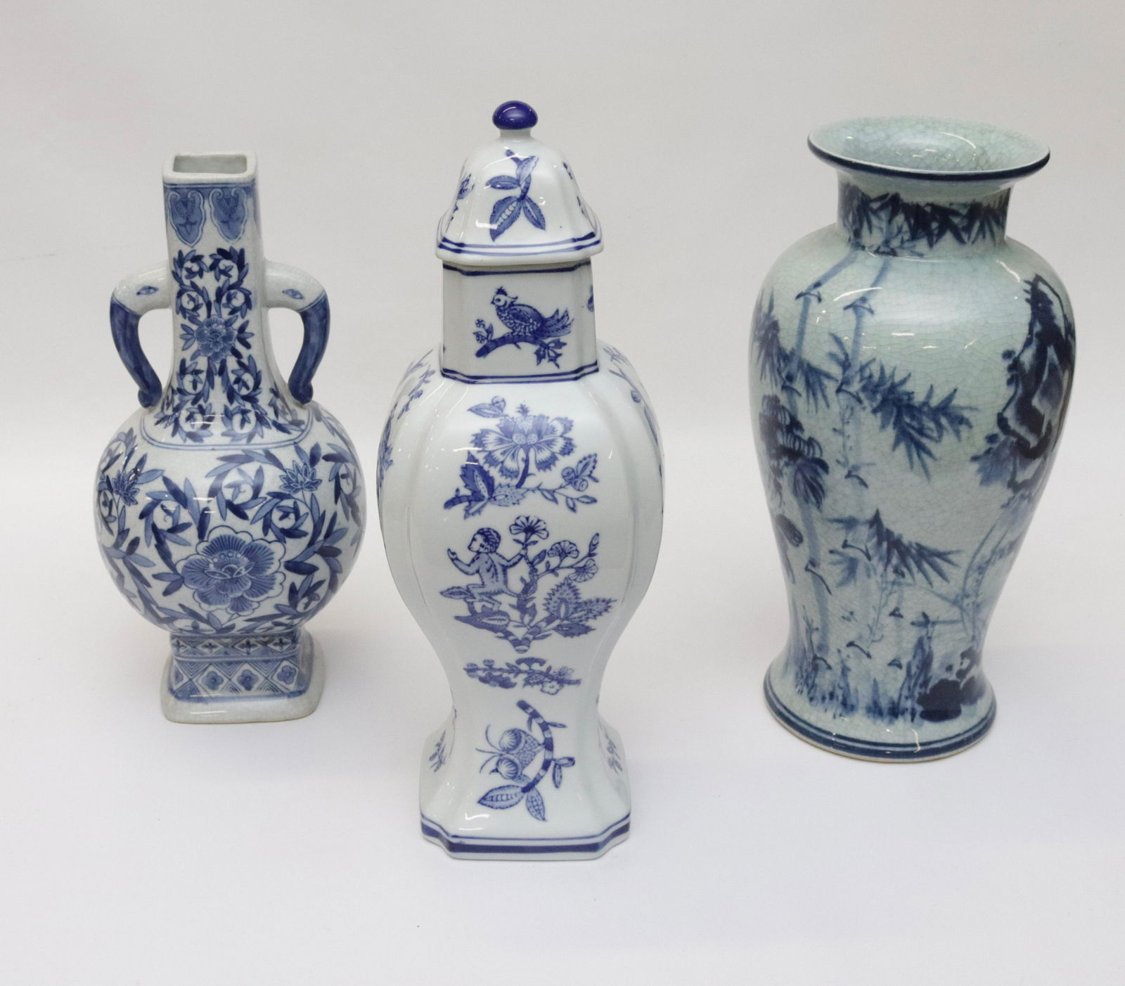 LOT OF ASIAN STYLE VASES (1 of 1)