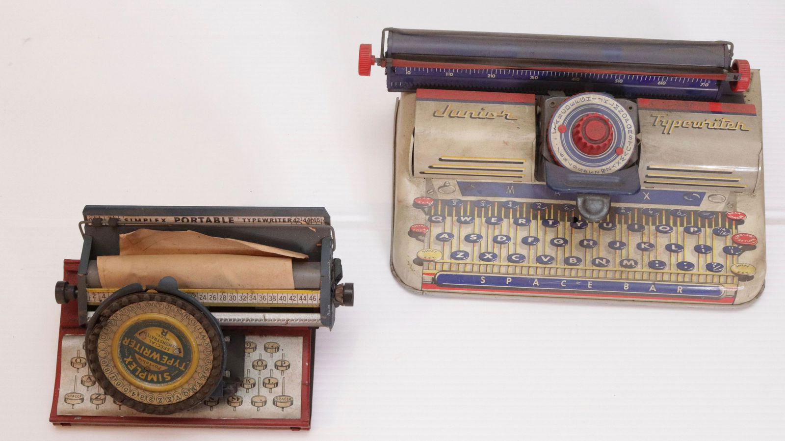 TOY TYPEWRITERS (1 of 2)