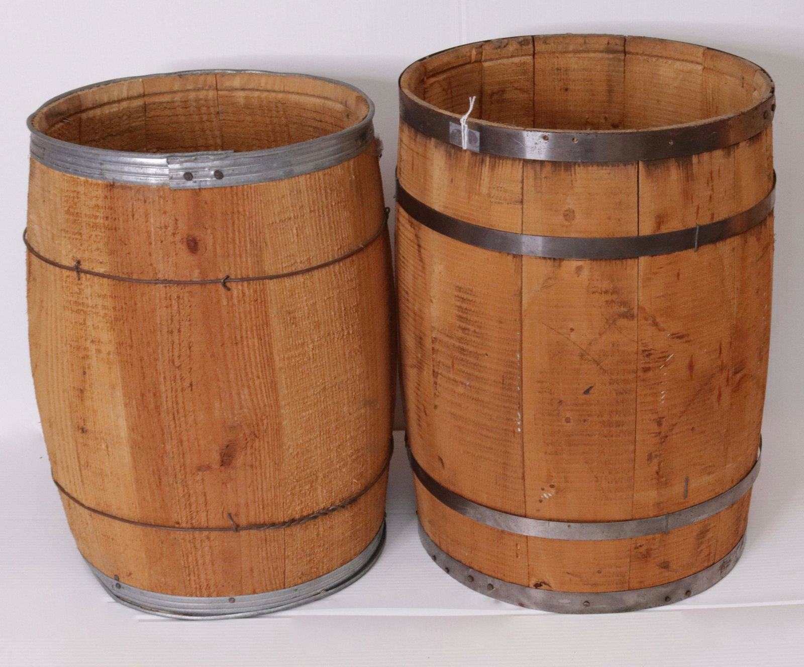 PR NAIL KEGS: WOODEN 19"X12"