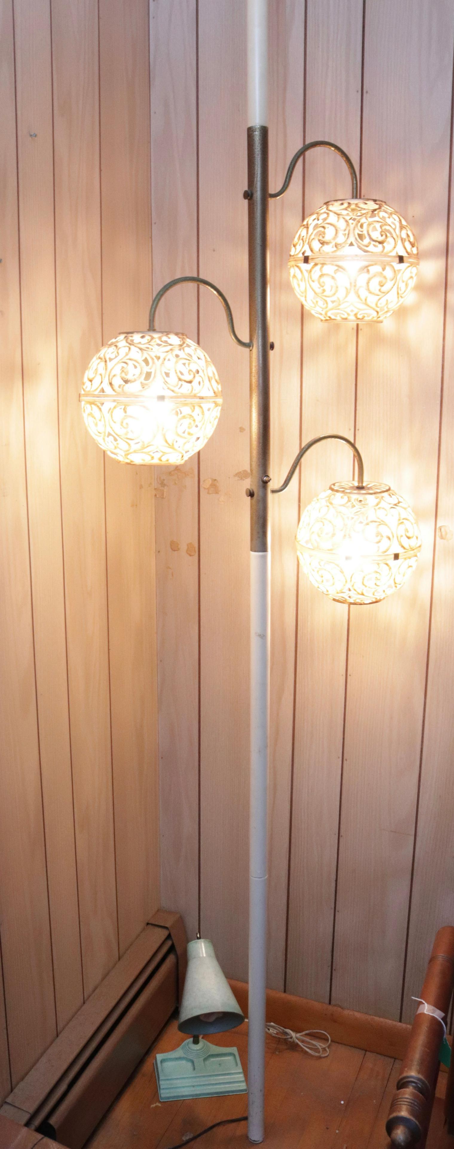 PR VINTAGE LIGHTS: POLE STYLE AND DESK