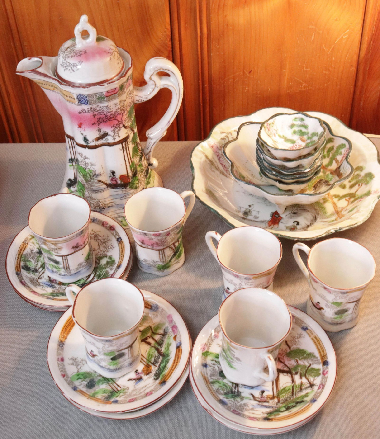 TEA AND NUT SET (1 of 2)