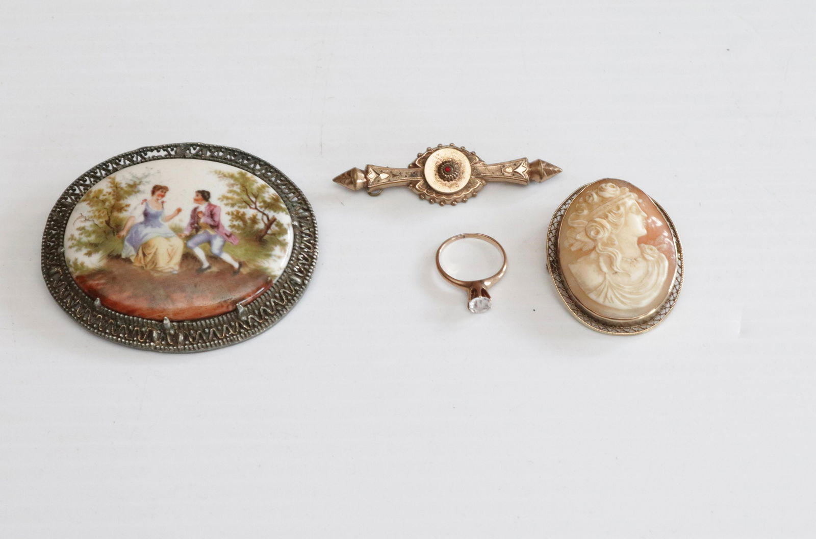 VICTORIAN JEWELRY (1 of 2)