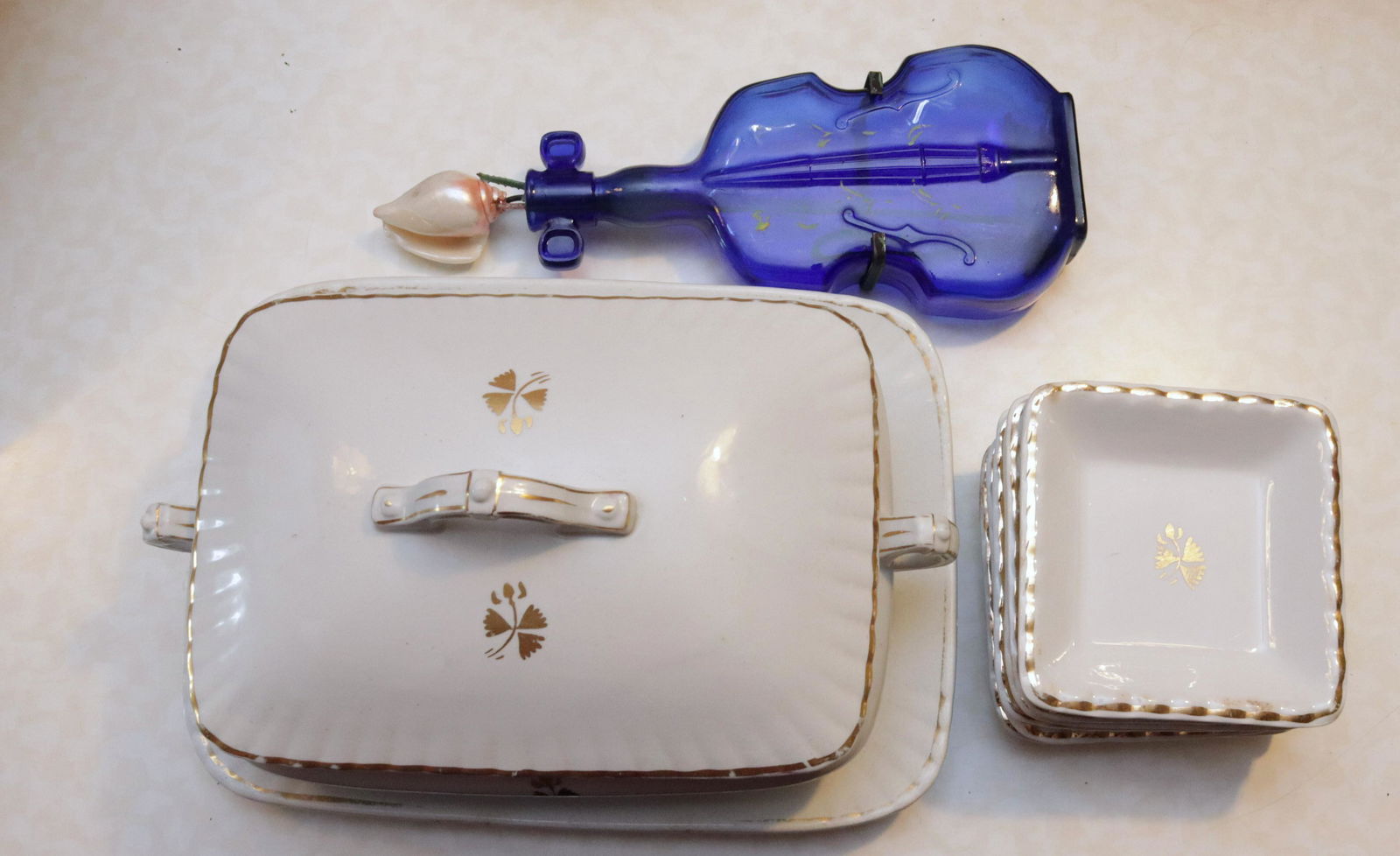 IRON STONE AND BLUE BOTTEL (1 of 2)