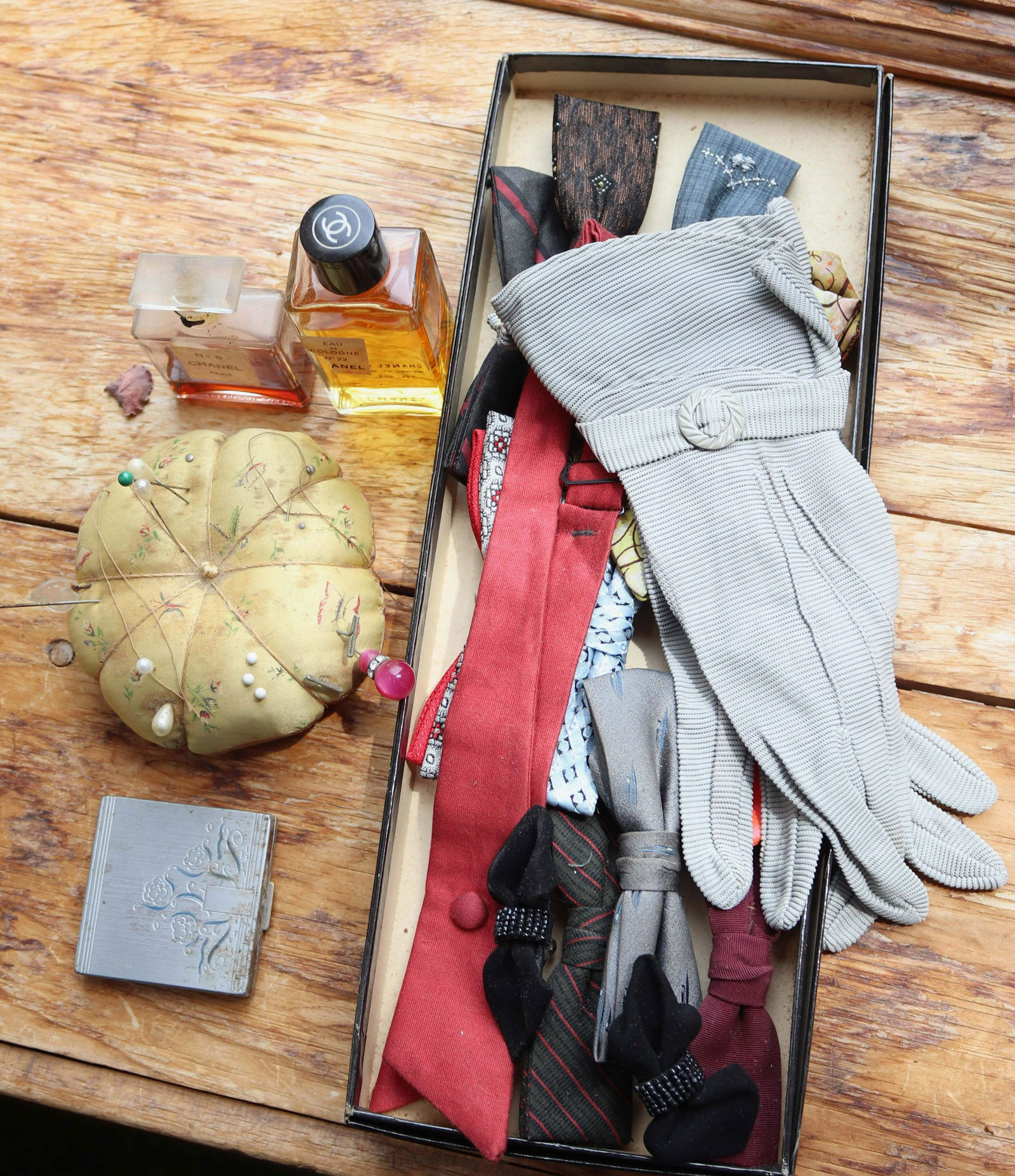 COLLECTABLE LOT (1 of 2)