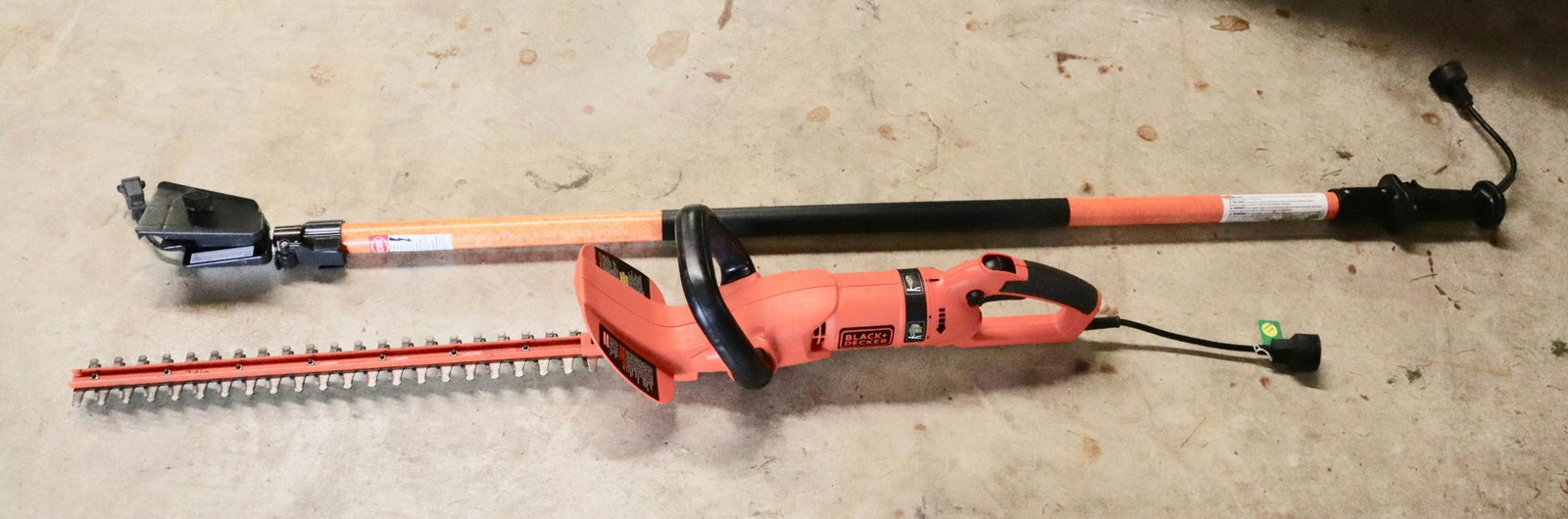 HEDGE TRIMMER: B&D WITH REMMINGTON EXTEND POLE