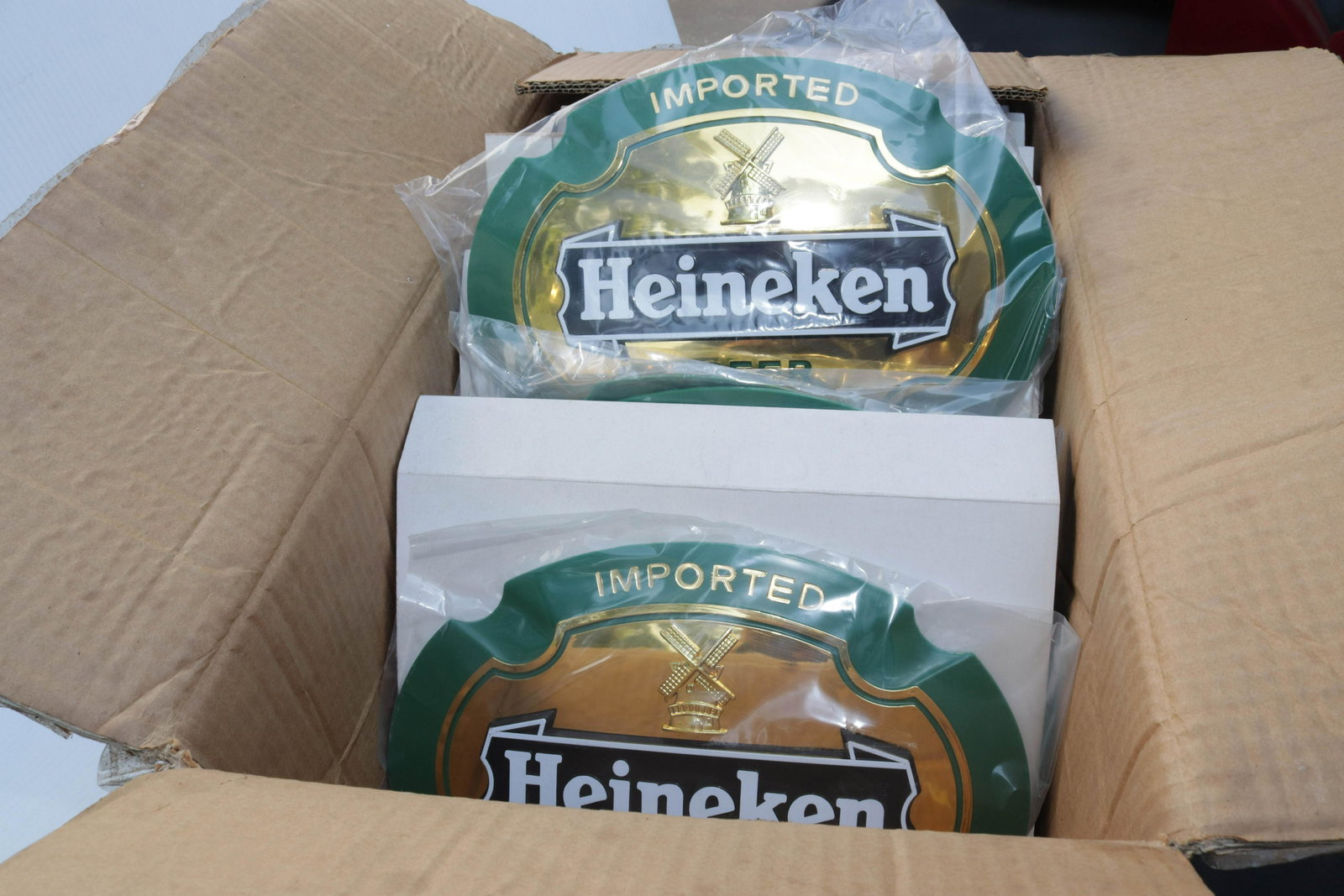 BOX OF NEW OLD STOCK ADVERTISING BEER SIGNS (1 of 2)