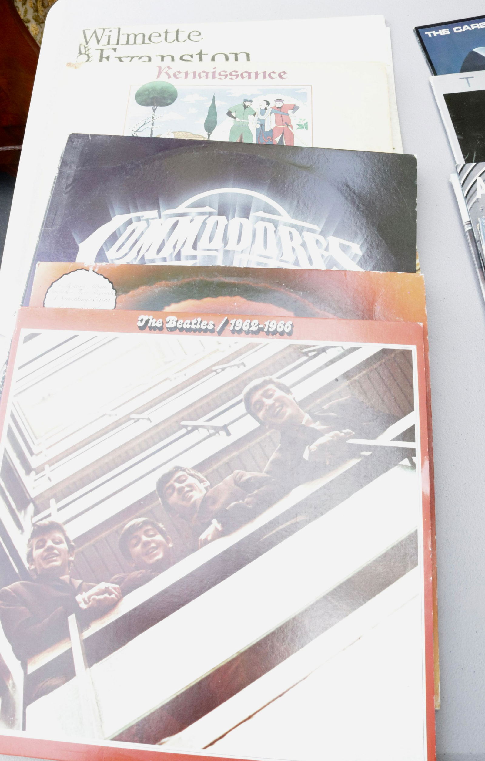 GROUP LOT OF VINTAGE RECORDS AND ALBUM COVERS (1 of 5)