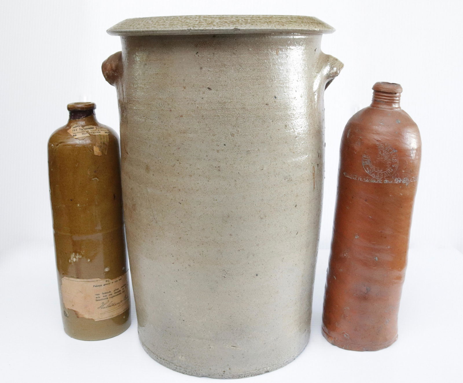 GROUP OF STONEWARE PIECES (1 of 4)