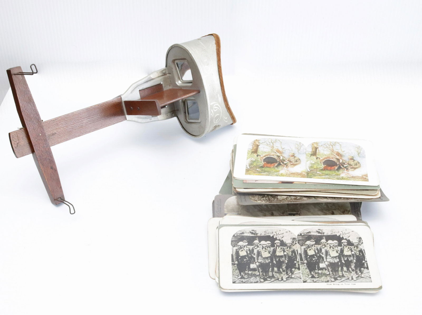 STEREOVIEW AND CARD LOT (1 of 2)