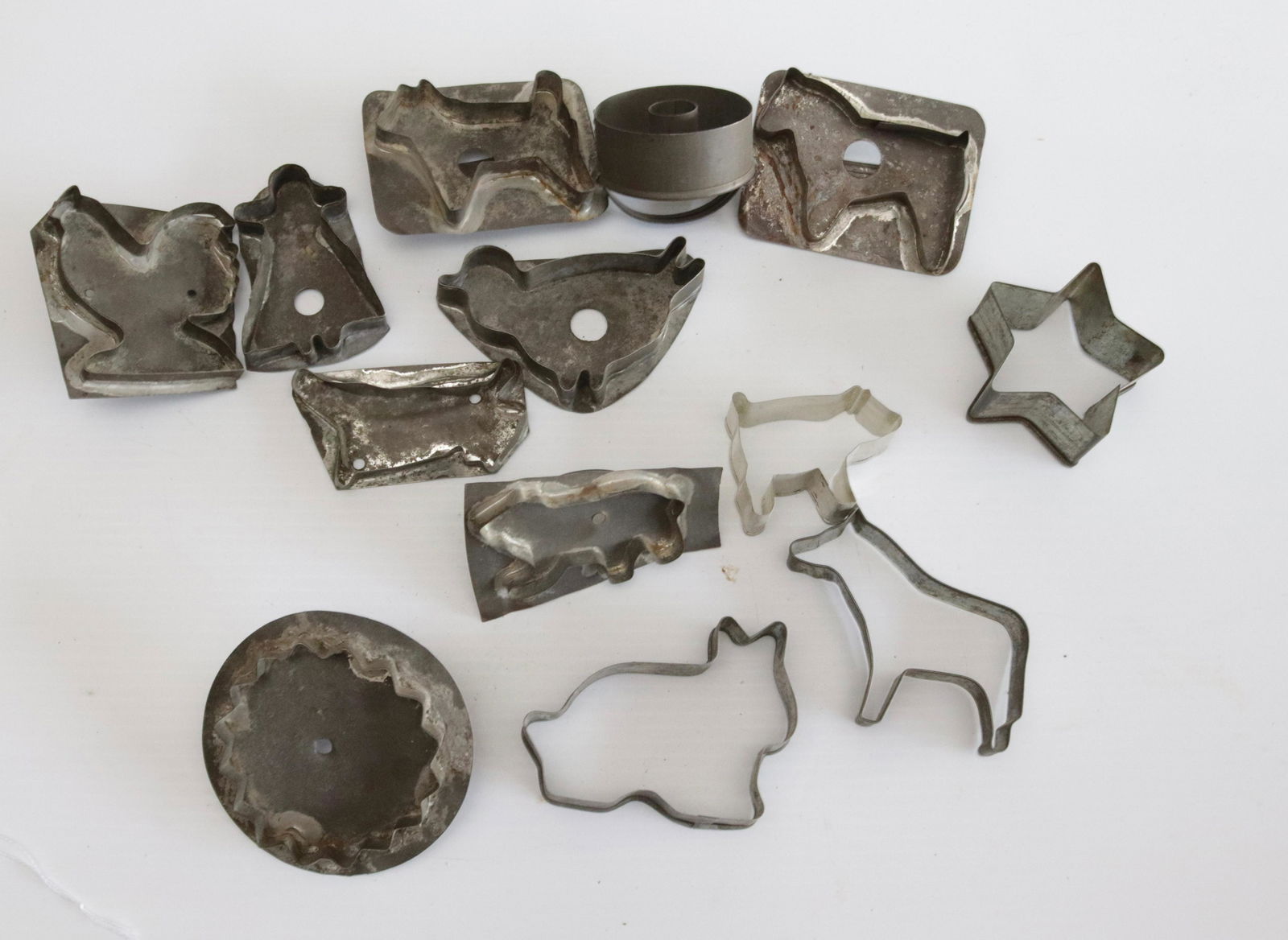 ANTIQUE COOKIE CUTTER LOT (1 of 1)