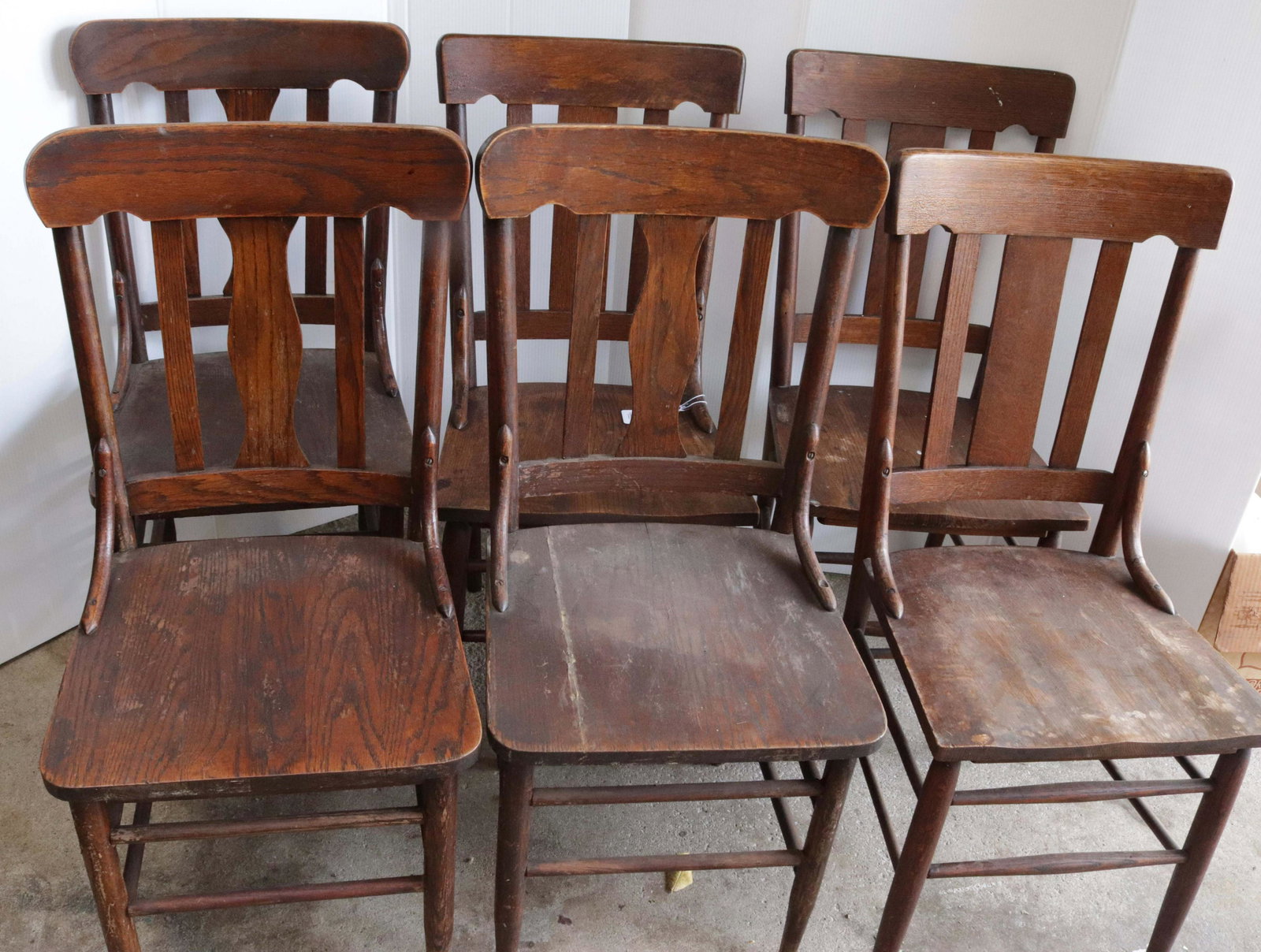 OAK CHAIR LOT (1 of 1)