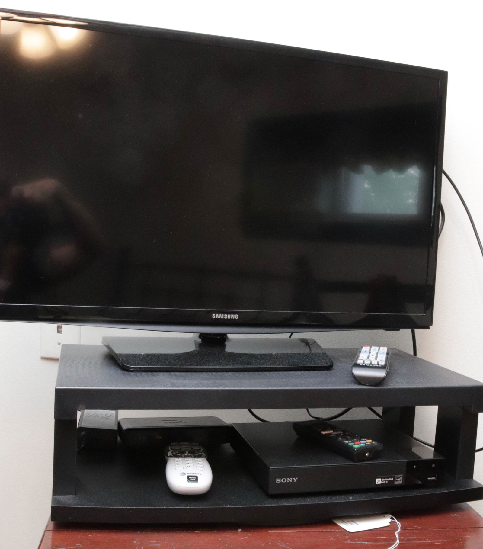 SAMSUNG FLAT SCREEN TV (1 of 1)