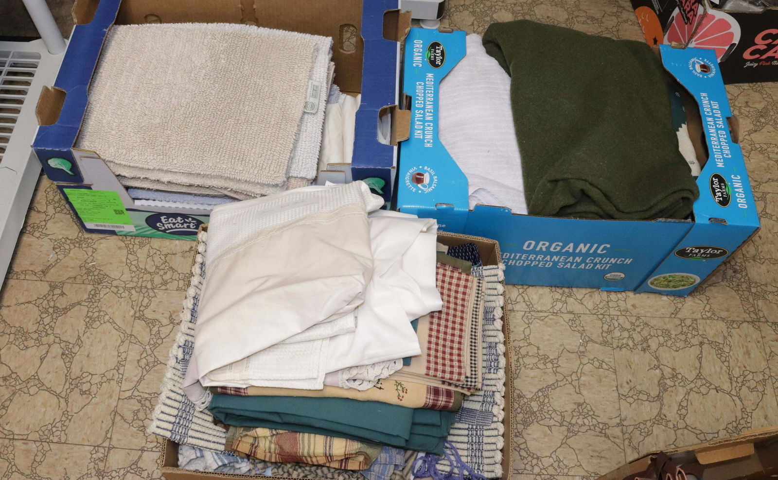 GROUP LOT OF TEXTILES (1 of 1)