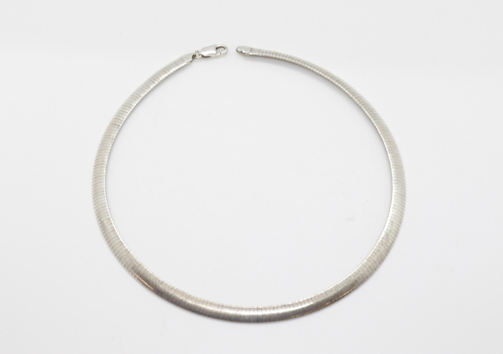STERLING SILVER CHAIN: .925 ITALY - .98 OZT 16"