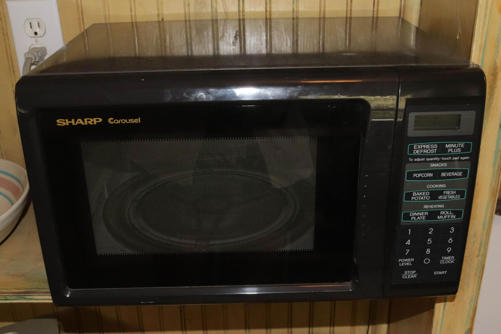 SHARP MICROWAVE (1 of 1)