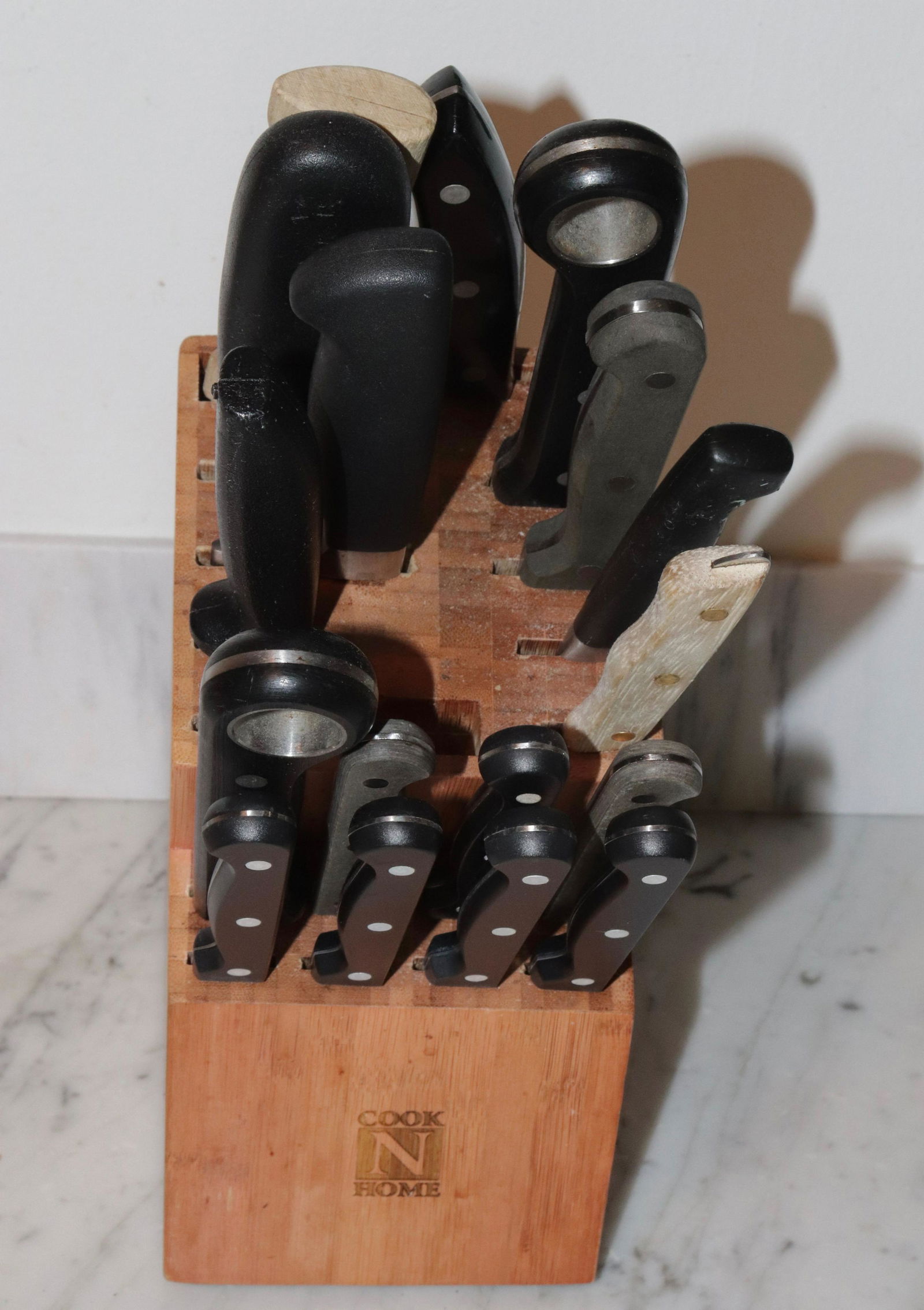 GROUP OF KNIVES AND WOODEN BLOCK (1 of 2)