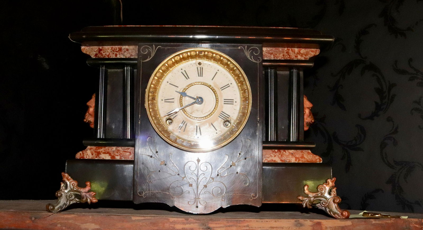 SETH THOMAS MANTLE CLOCK (1 of 1)