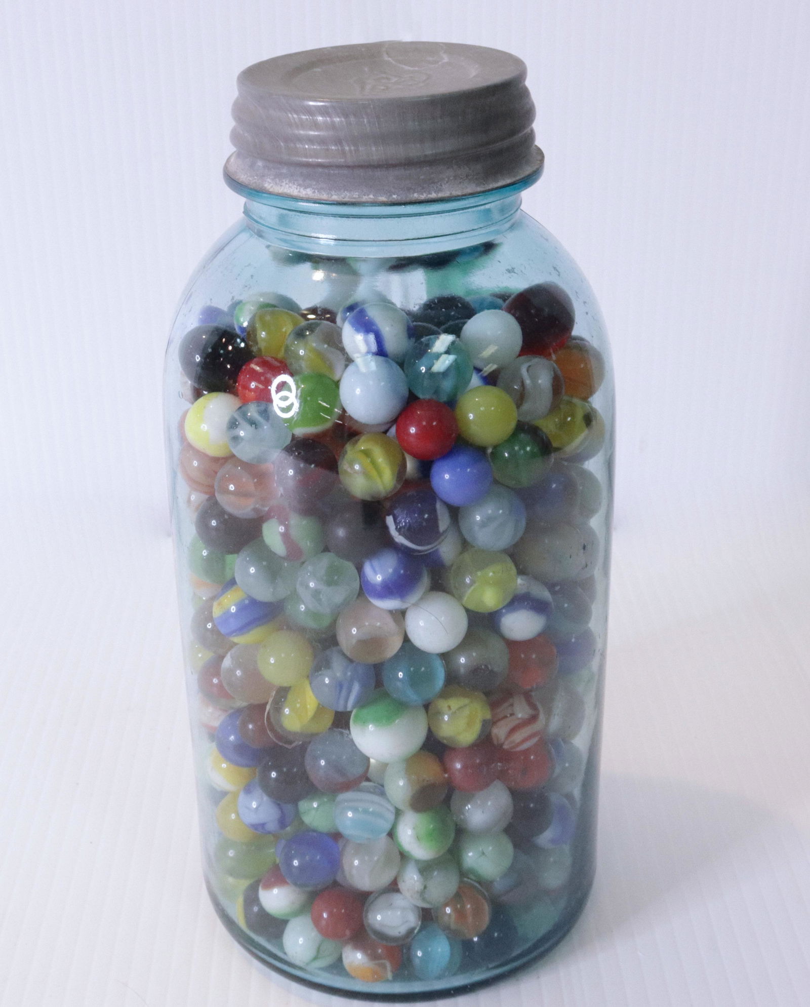 VINTAGE MARBLES IN JAR (1 of 2)