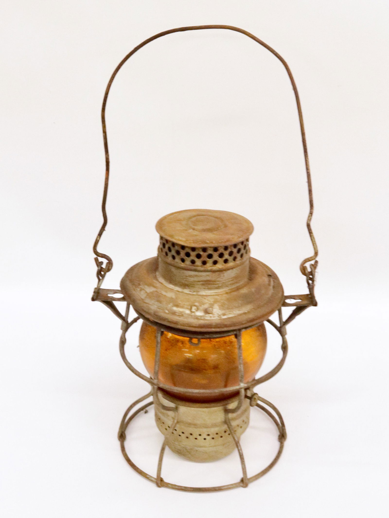 VINTAGE RAILROAD LANTERN (1 of 2)