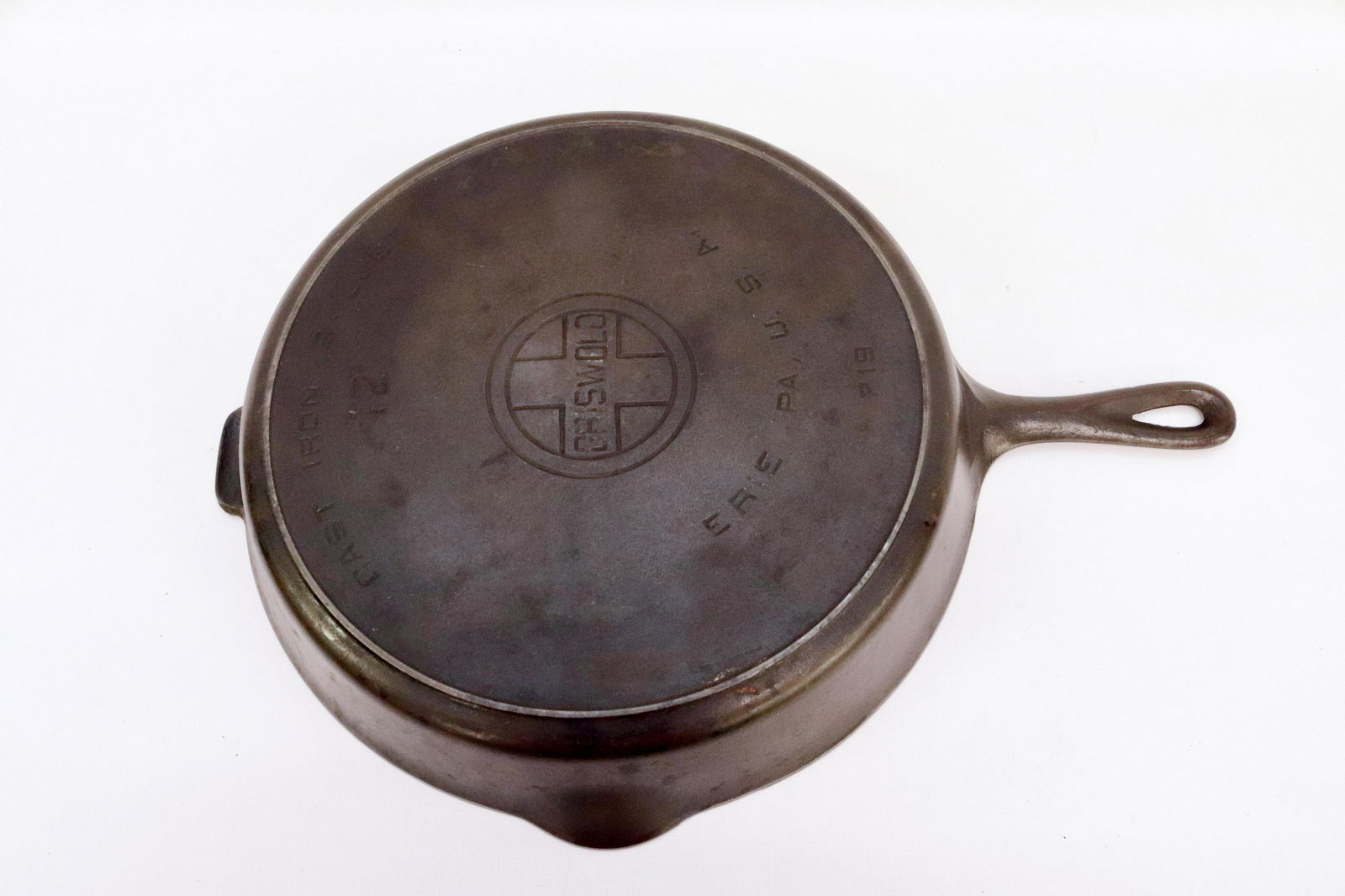 GRISWOLD #12 CAST IRON  SKILLET (1 of 7)