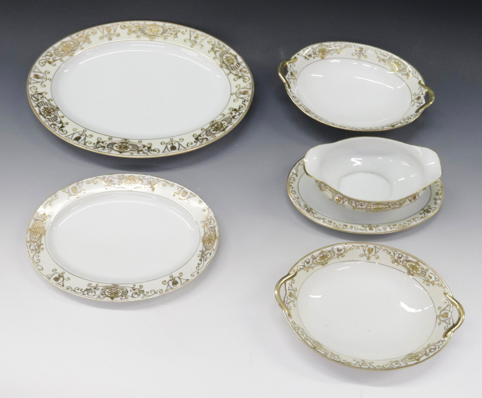 GROUP LOT OF NORITAKE CHRISTMAS BALL CHINA (1 of 3)