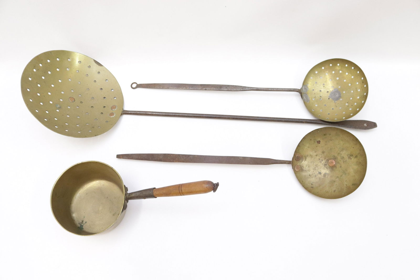 GROUP LOT OF BRASS UTENSILS (1 of 2)