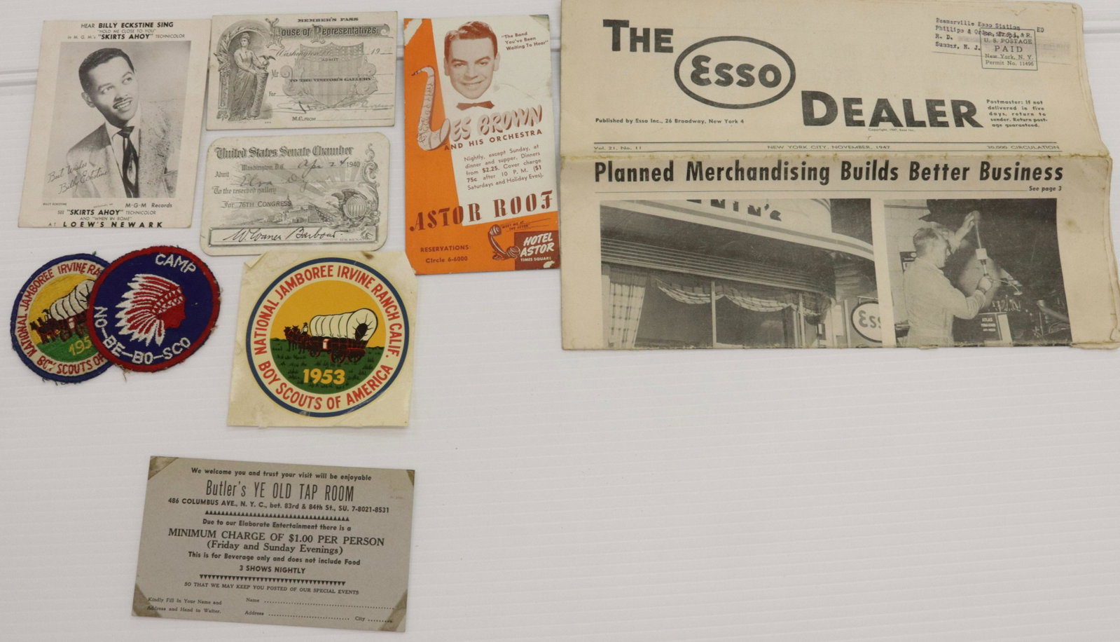 GROUP LOT OF VINTAGE ITEMS: INCLUDING: US SENATE CHAMBER PASS, BOY SCOUT PATCHES AND MORE