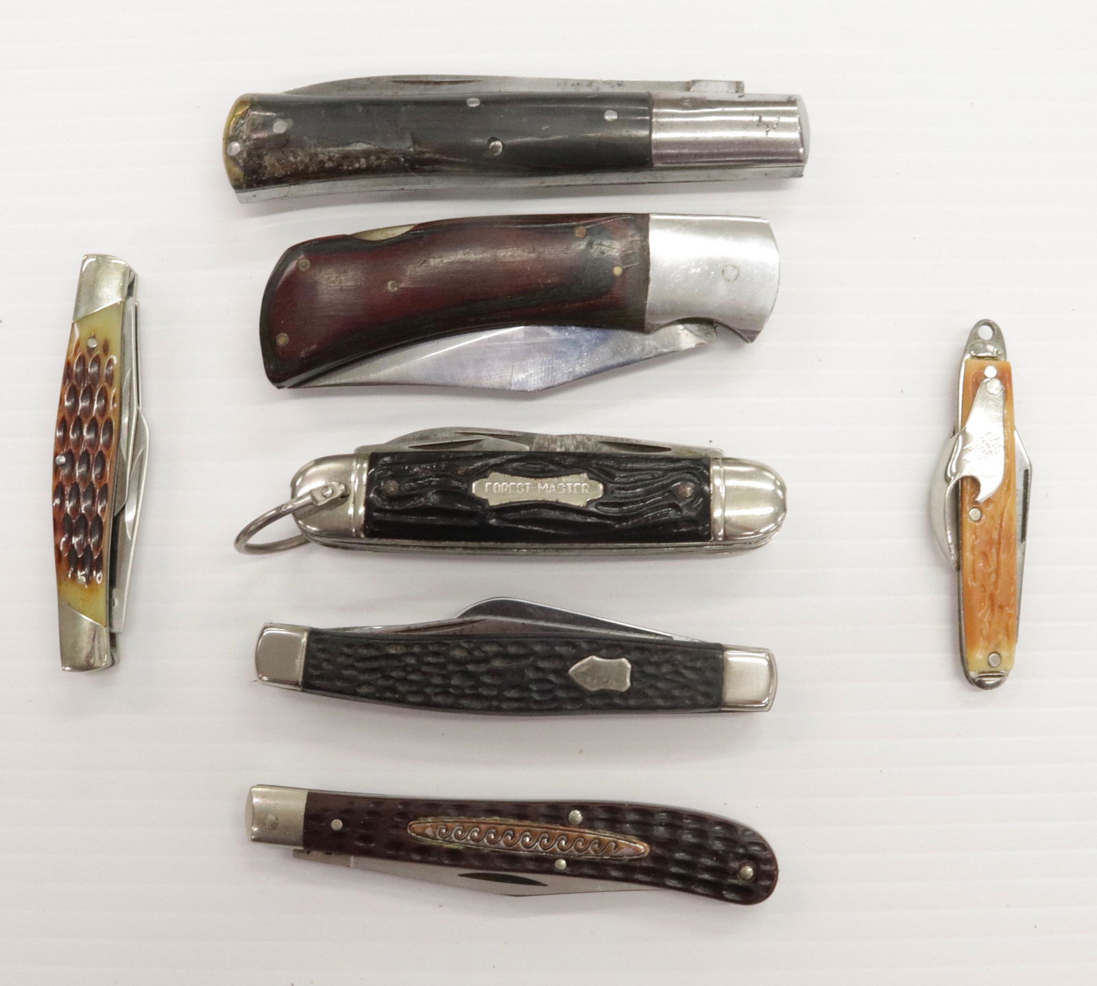 GROUP LOT OF POCKET KNIVES (1 of 2)