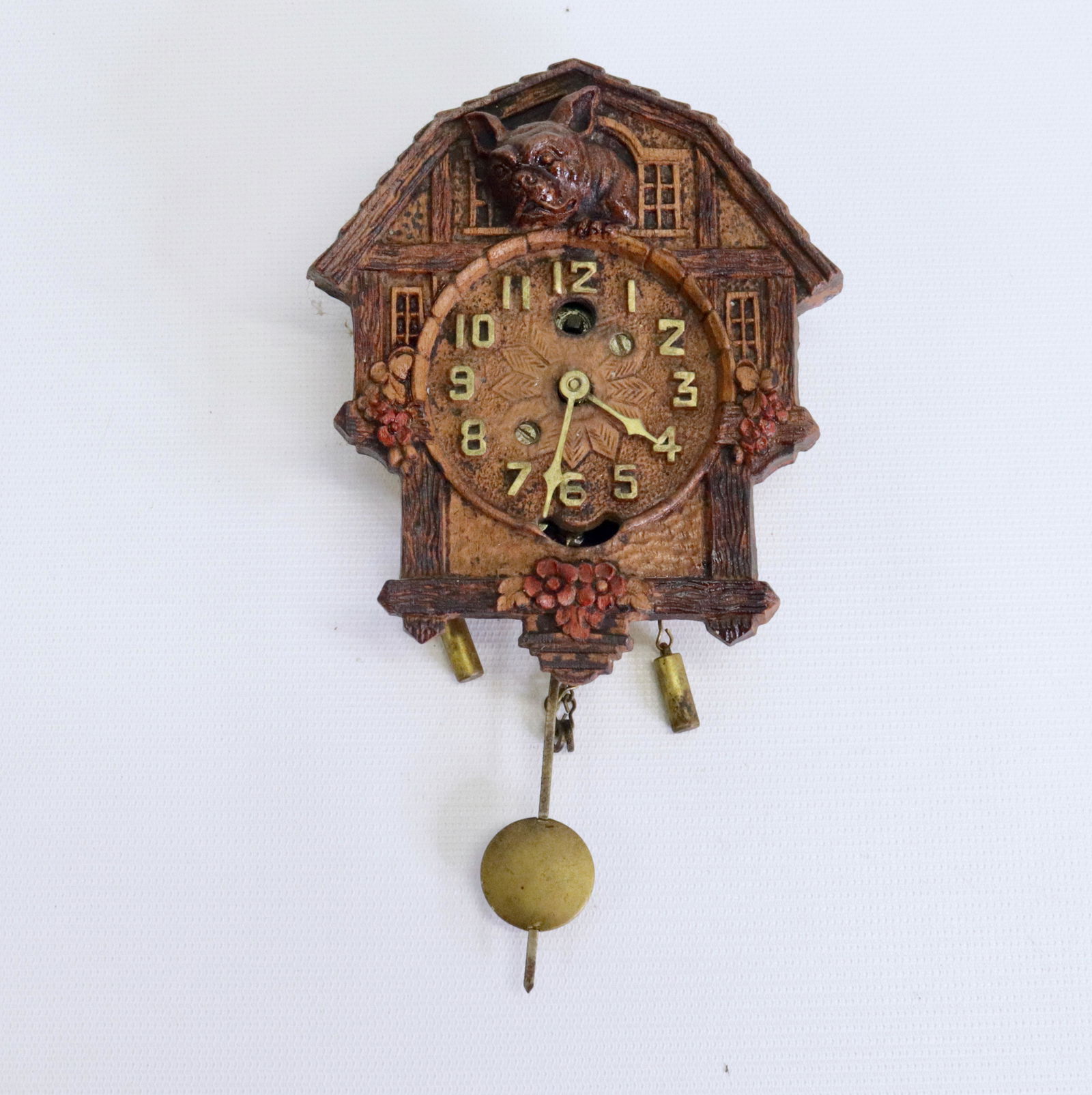 VINTAGE MINIATURE WALL CLOCK: KEEBLER CLOCK, PHILADELPHIA WITH BULLDOG AT TOP 4.75" X 4"