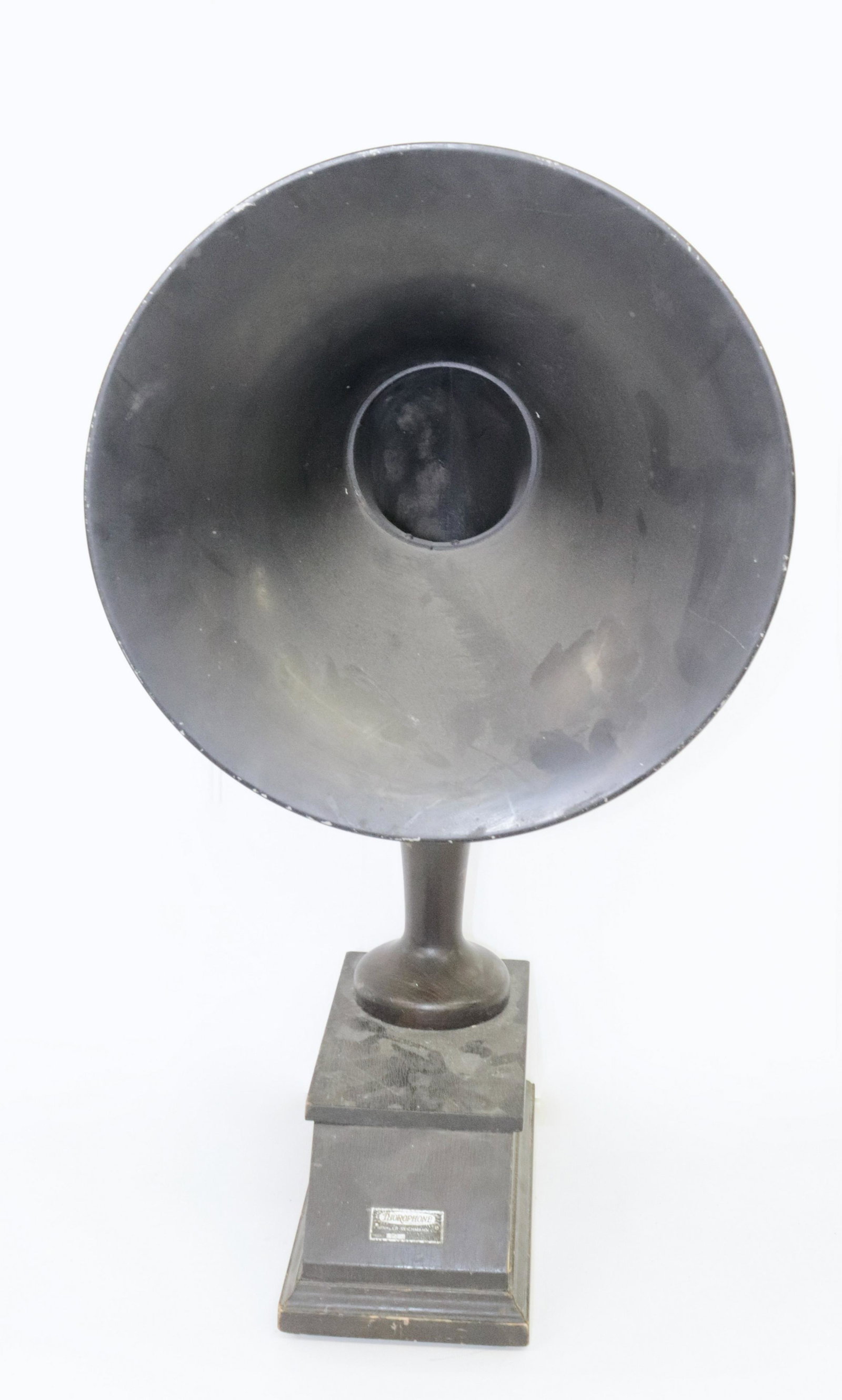WINKLER-REICHMANN RADIO SPEAKER HORN: MODEL S-5 THOROPHONE TYPE HORN DIAMETER 14". TOTAL HEIGHT 28"