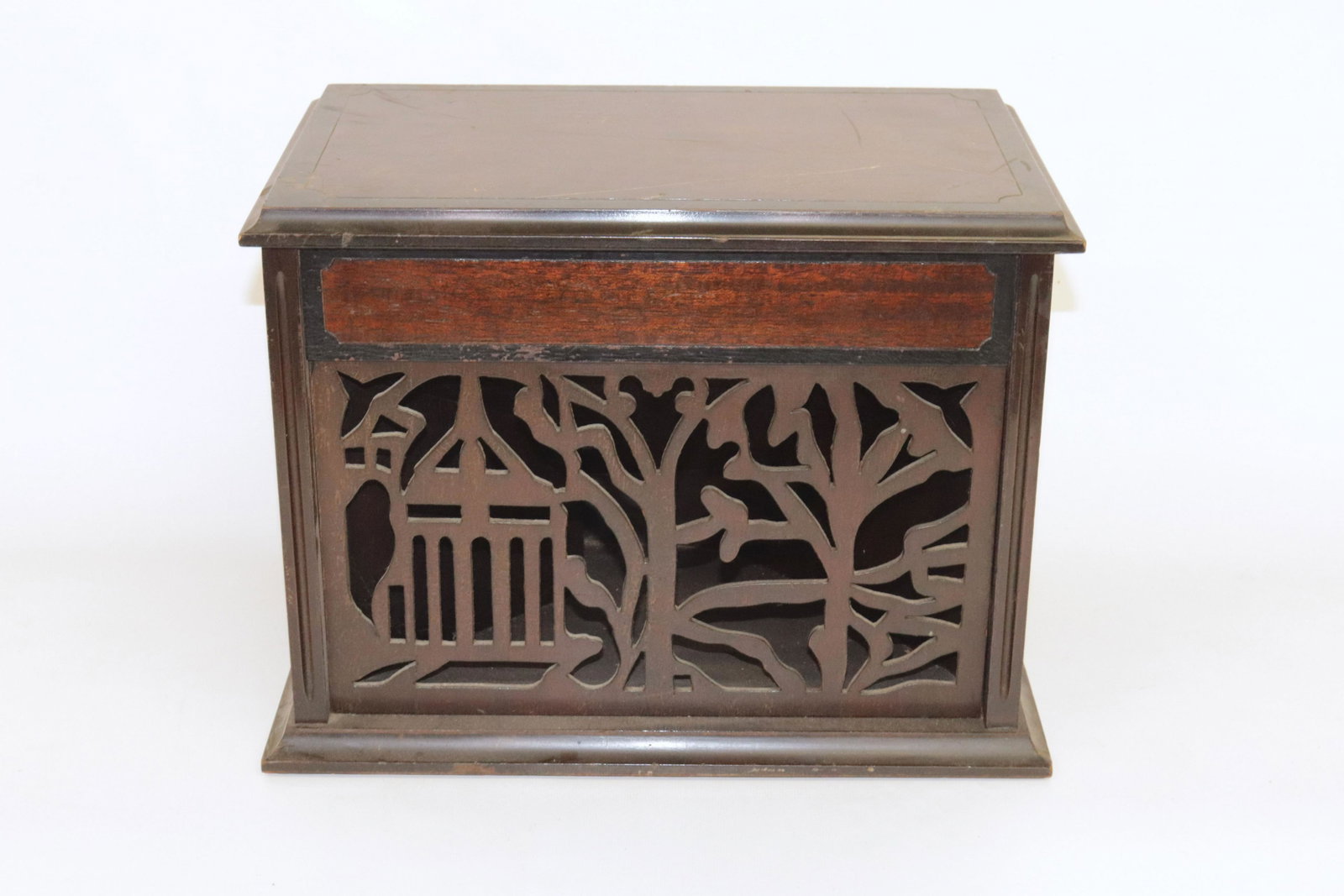 ADLER-ROYAL RADIO SPEAKER: LIFT-LID CASE WITH CUT-OUT GRILLE 11" X 15" X 9"