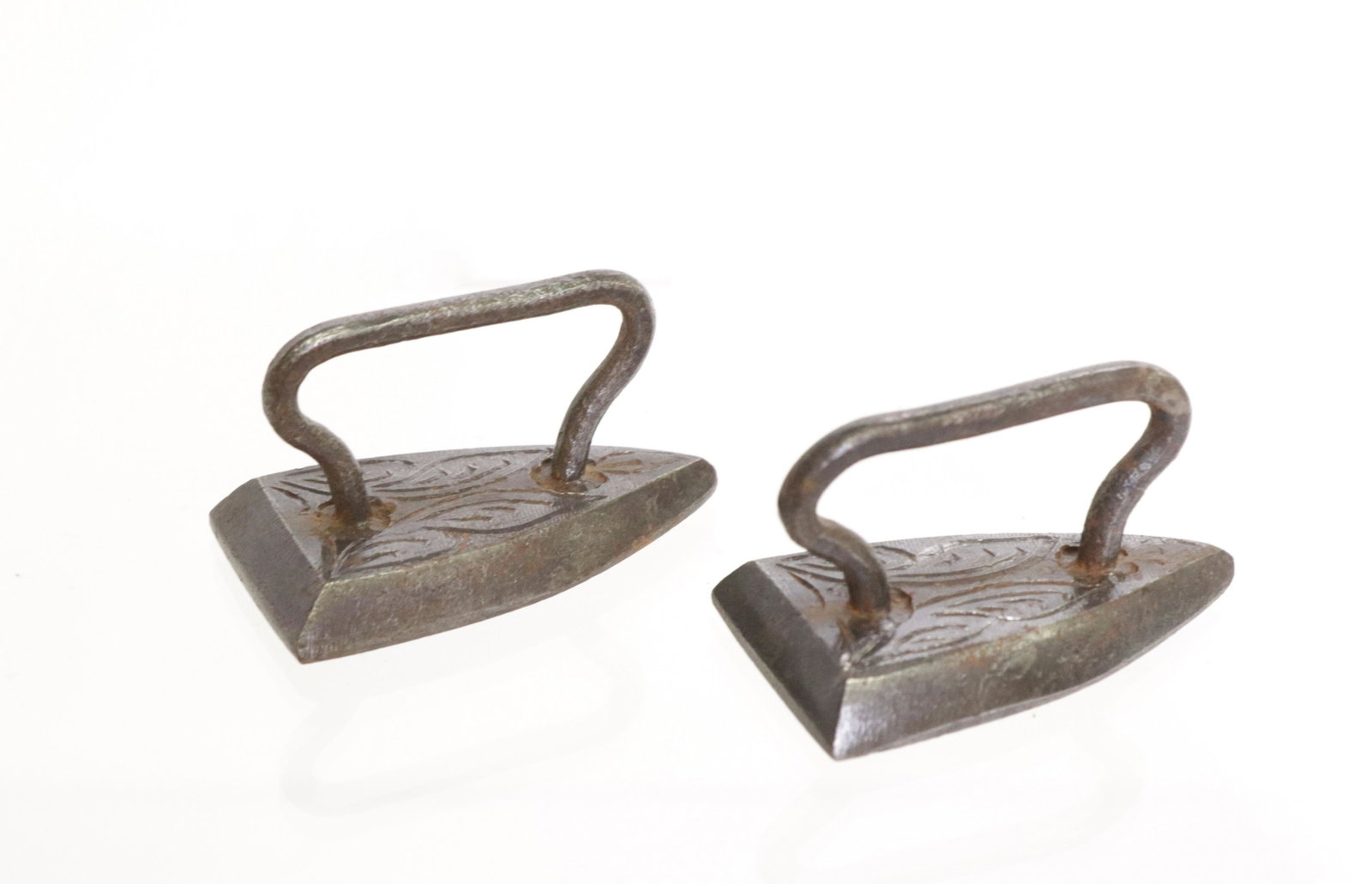 PR. OF AMAZOKS: ENGRAVED PAIR Size 1 7/8"