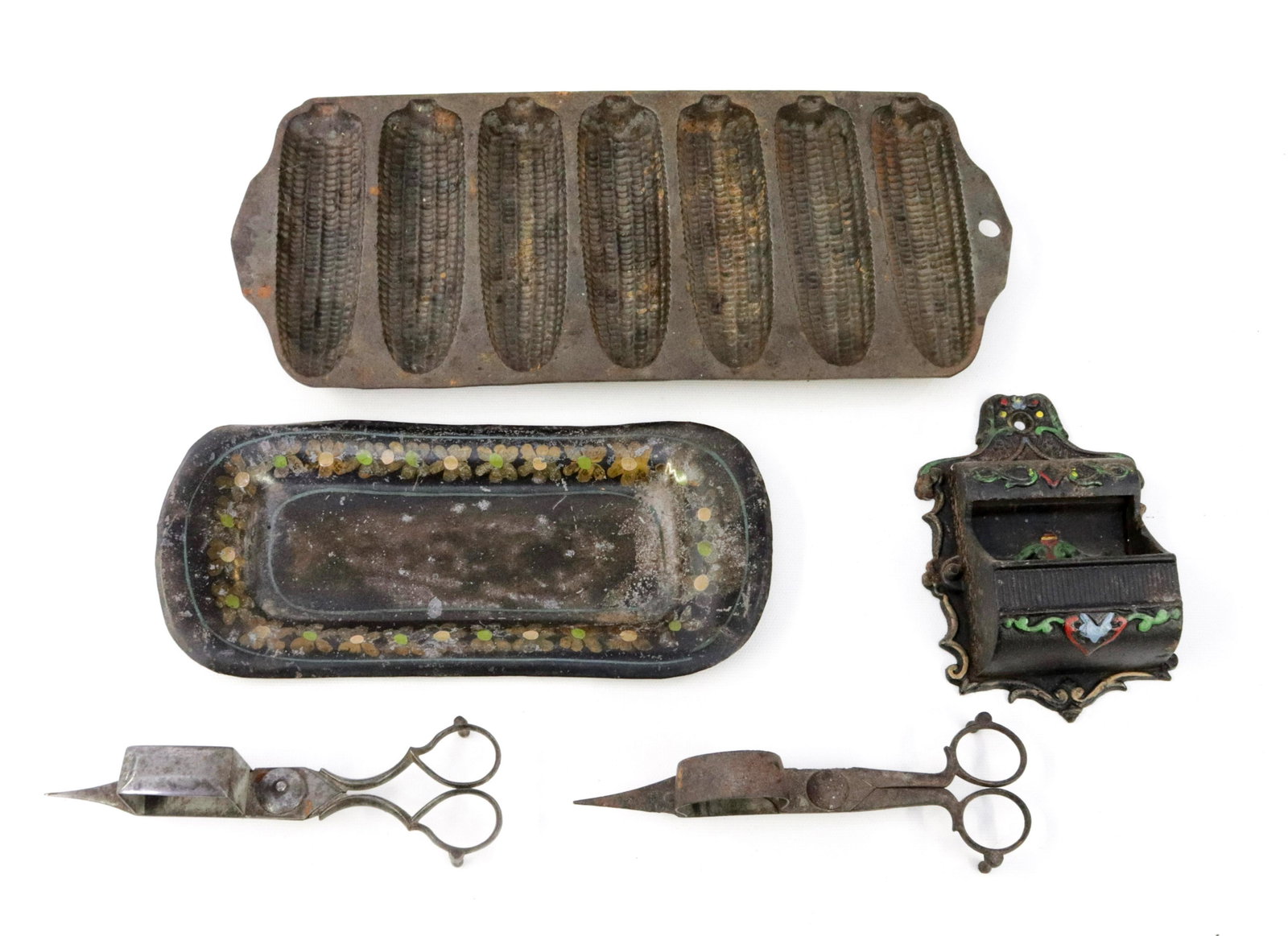 GROUP LOT OF COUNTRY SMALLS: INCLUDES: GRISWOLD CORN MOLD, MATCH SAFE, PAIR OF CANDLE SNUFFERS WITH TRAY Dimensions MOLD 13" L