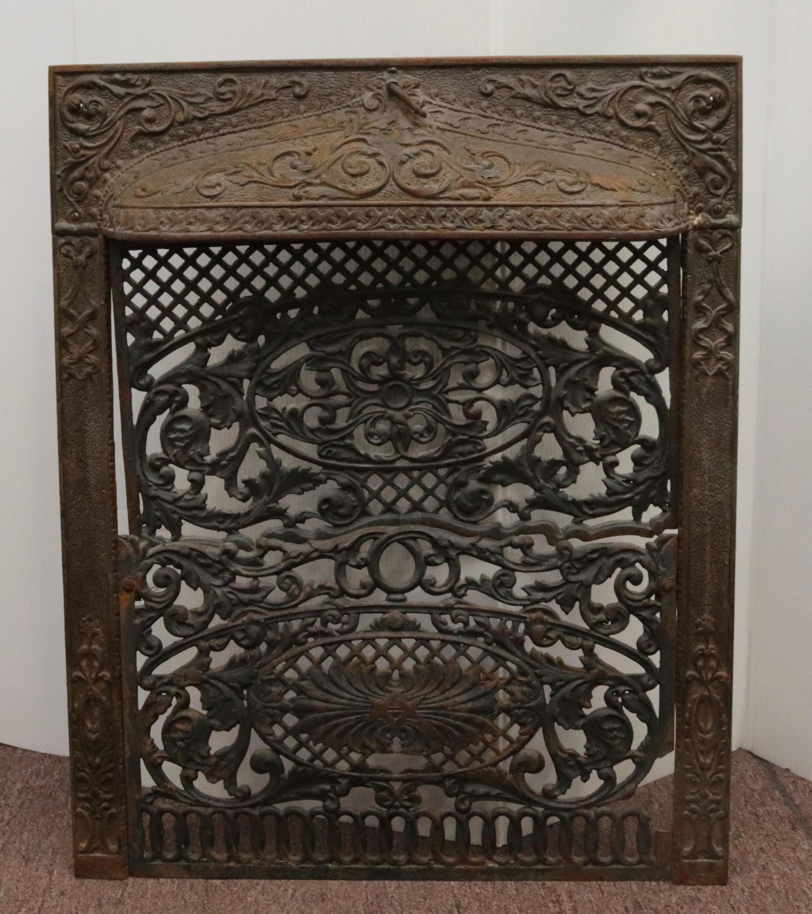 VICTORIAN CAST IRON FIREPLACE INSERT GRATE: ORNATE DESIGN WITH PAINTED SURFACE Dimensions 30.5" X 24.5"