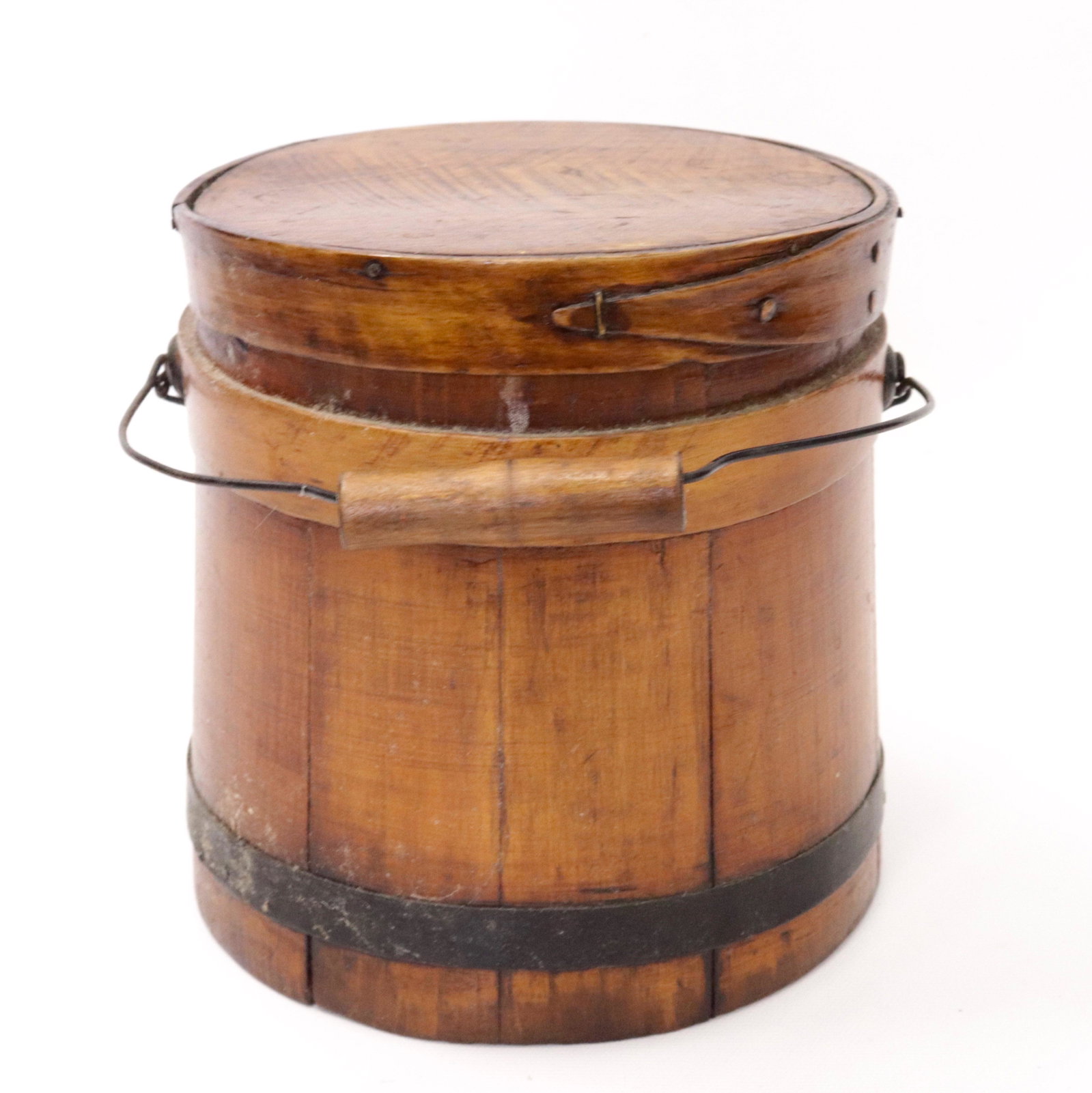 WOODEN FIRKIN WITH BAIL HANDLE: FIRKIN WITH LID. METAL BAND AND COPPER NAILS 6.75" X 6"
