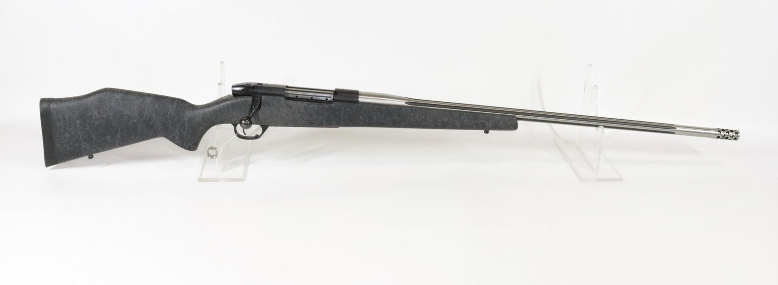 WEATHERBY MARK V: 30-378 WEATHERBY MAG - SERIAL# SB038277 - WITH STAINLESS FLUTED BARREL - SYNTHETIC STOCK - DRILLED FOR MOUNTS Size 29" BARREL Buying Requirement GUN MUST BE REGISTERED OR BUYER HAS VALID FFL