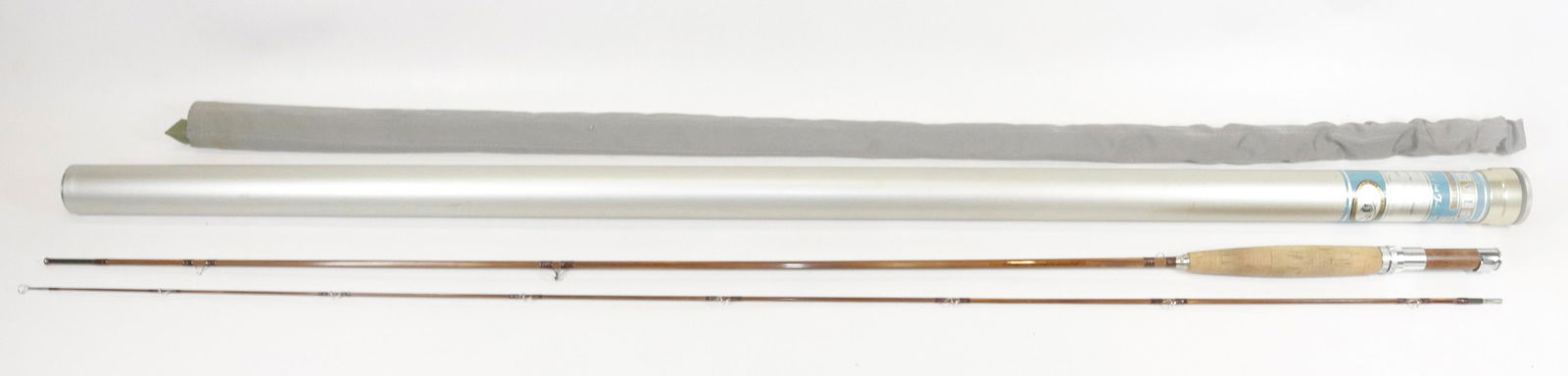 ORVIS IMPREGNATED ROD: ORVIS TWO-PIECE ROD - 7 1/2 FT "MADISON ROD" 3-5/8 OZ - SERIAL# 58488 - IN CASE