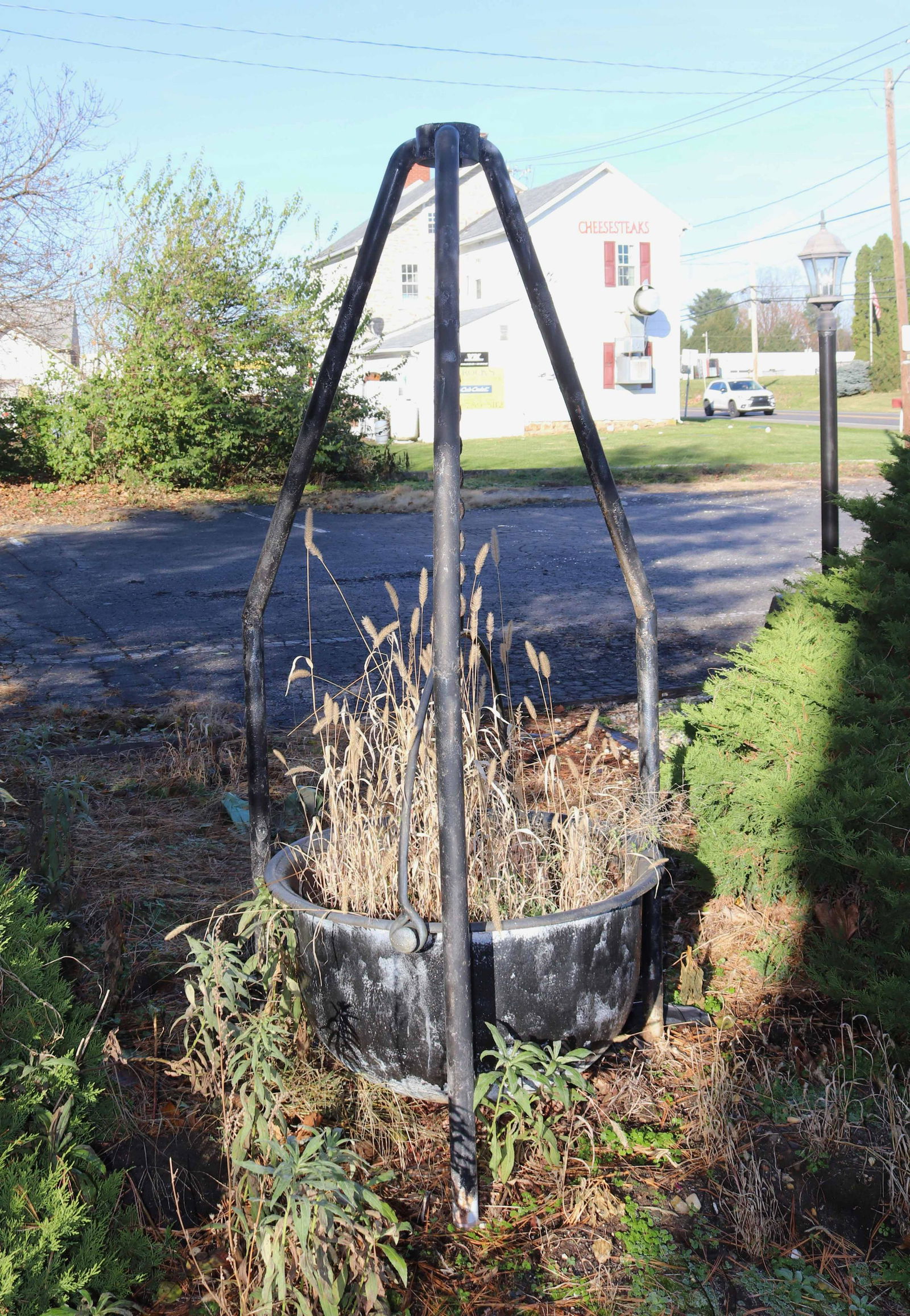 CAST IRON KETTLE WITH STAND (1 of 2)