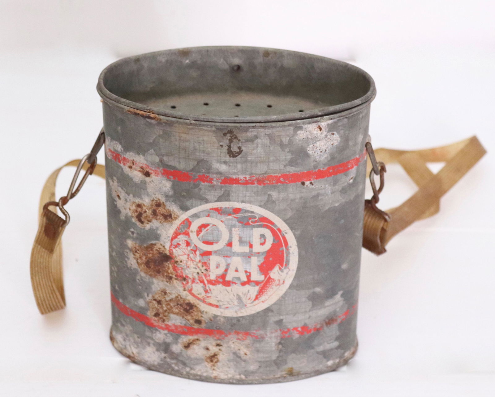 OLD PAL TIN BAIT BUCKET (1 of 2)