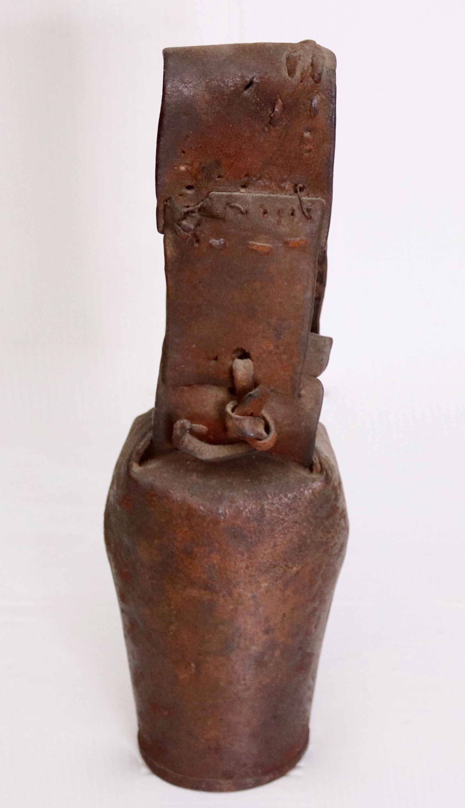 OLD BRASS COWBELL (1 of 2)