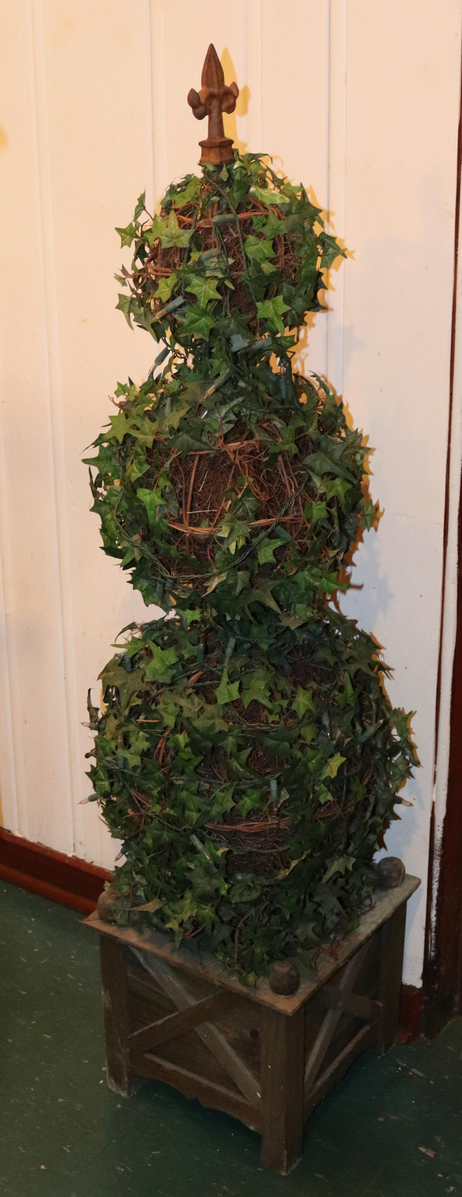 PAIR OF CONCRETE HEADS AND TOPIARY (1 of 3)