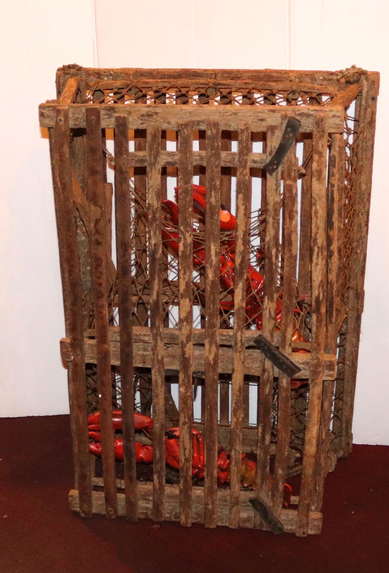VINTAGE LOBSTER TRAP (1 of 1)