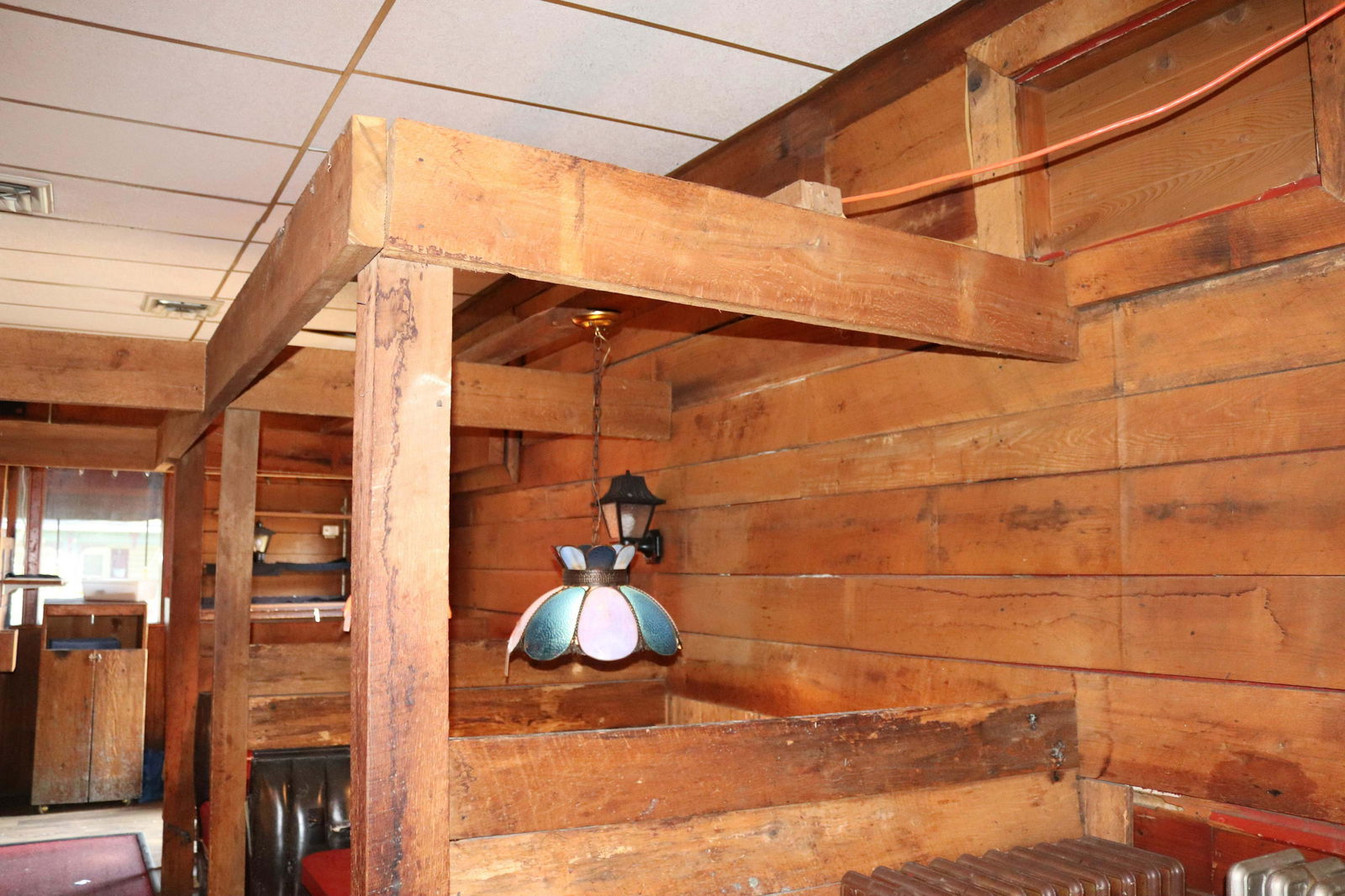 LARGE LOT OF ROUGH CUT LUMBER (1 of 12)