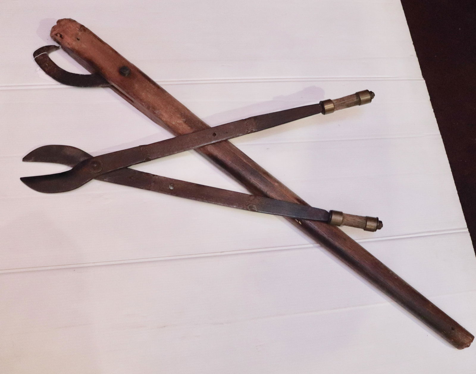 PAIR OF ANTIQUE TOOLS (1 of 1)