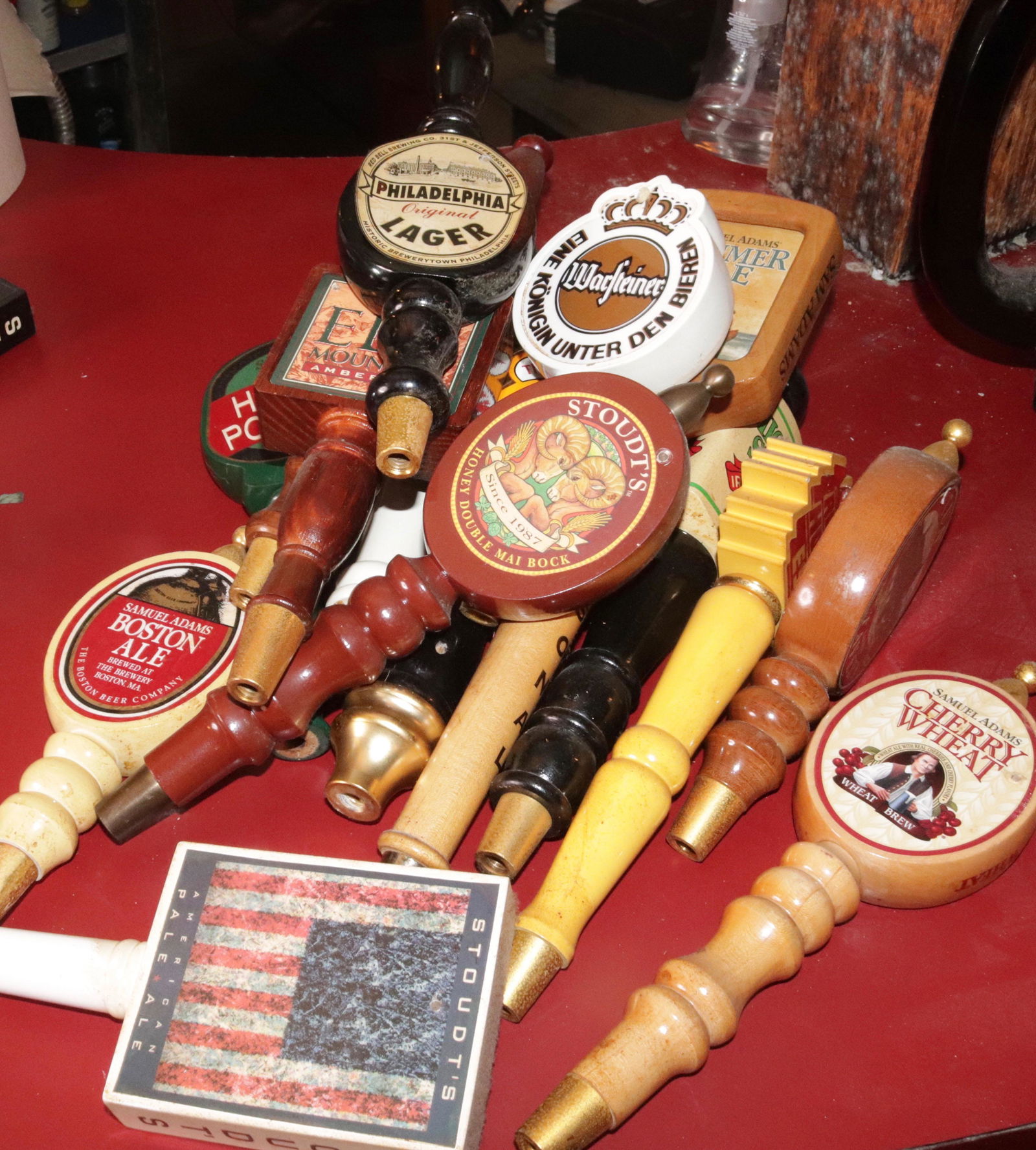 GROUP LOT OF  BEER TAPS (1 of 1)