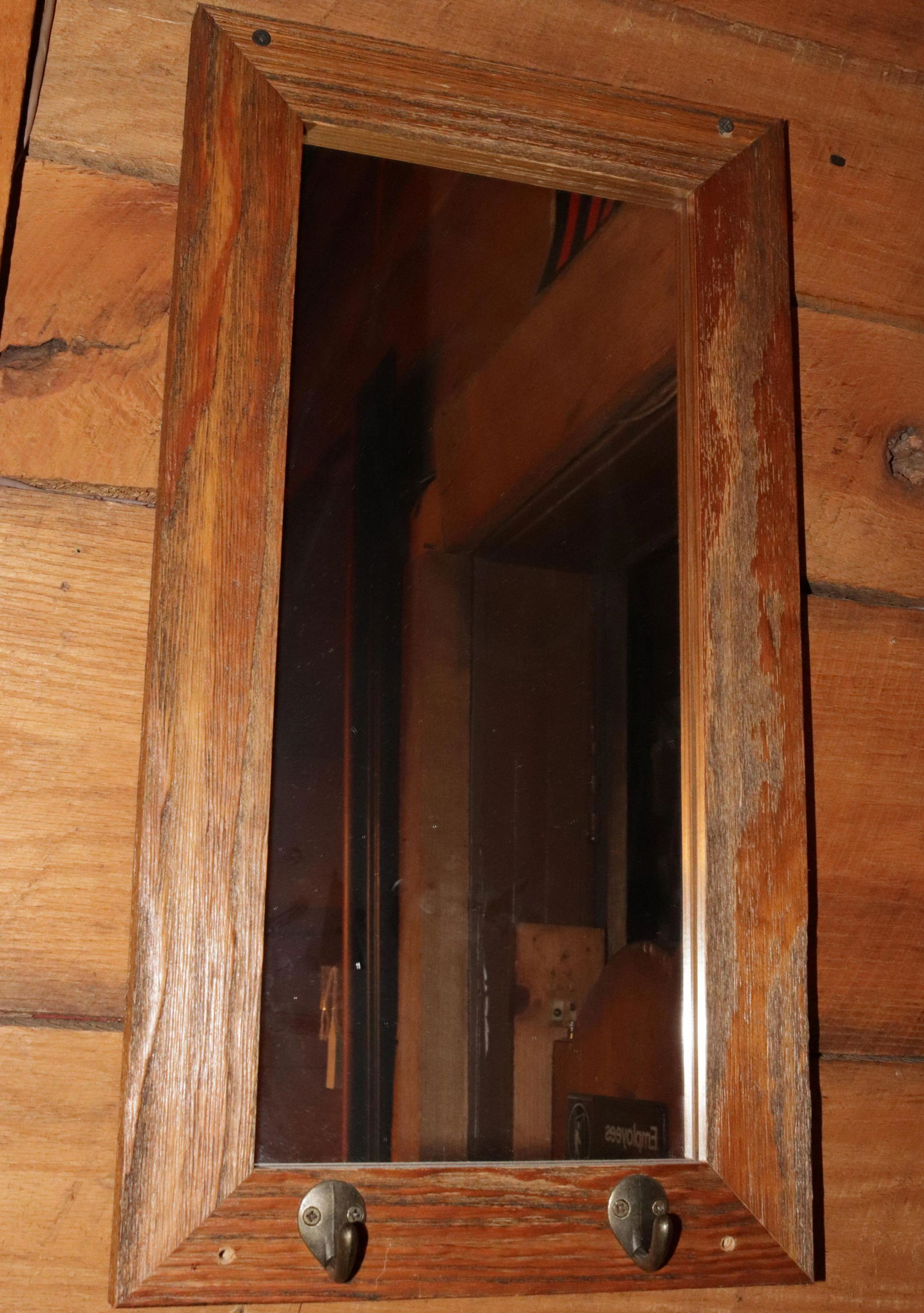 GROUP LOT OF WALL HANGERS (1 of 3)