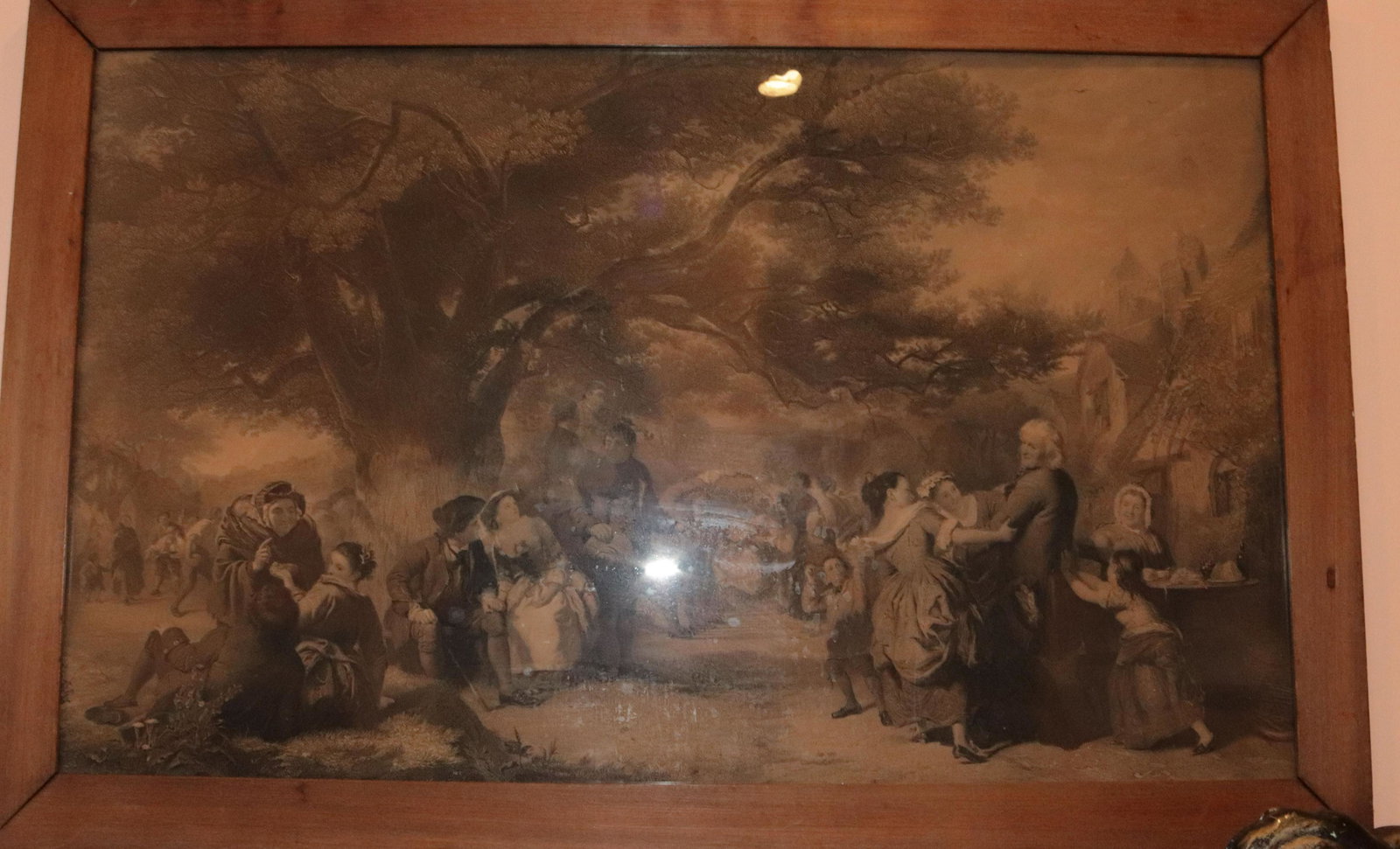 PAIR OF DECORATIVE PRINTS (1 of 2)