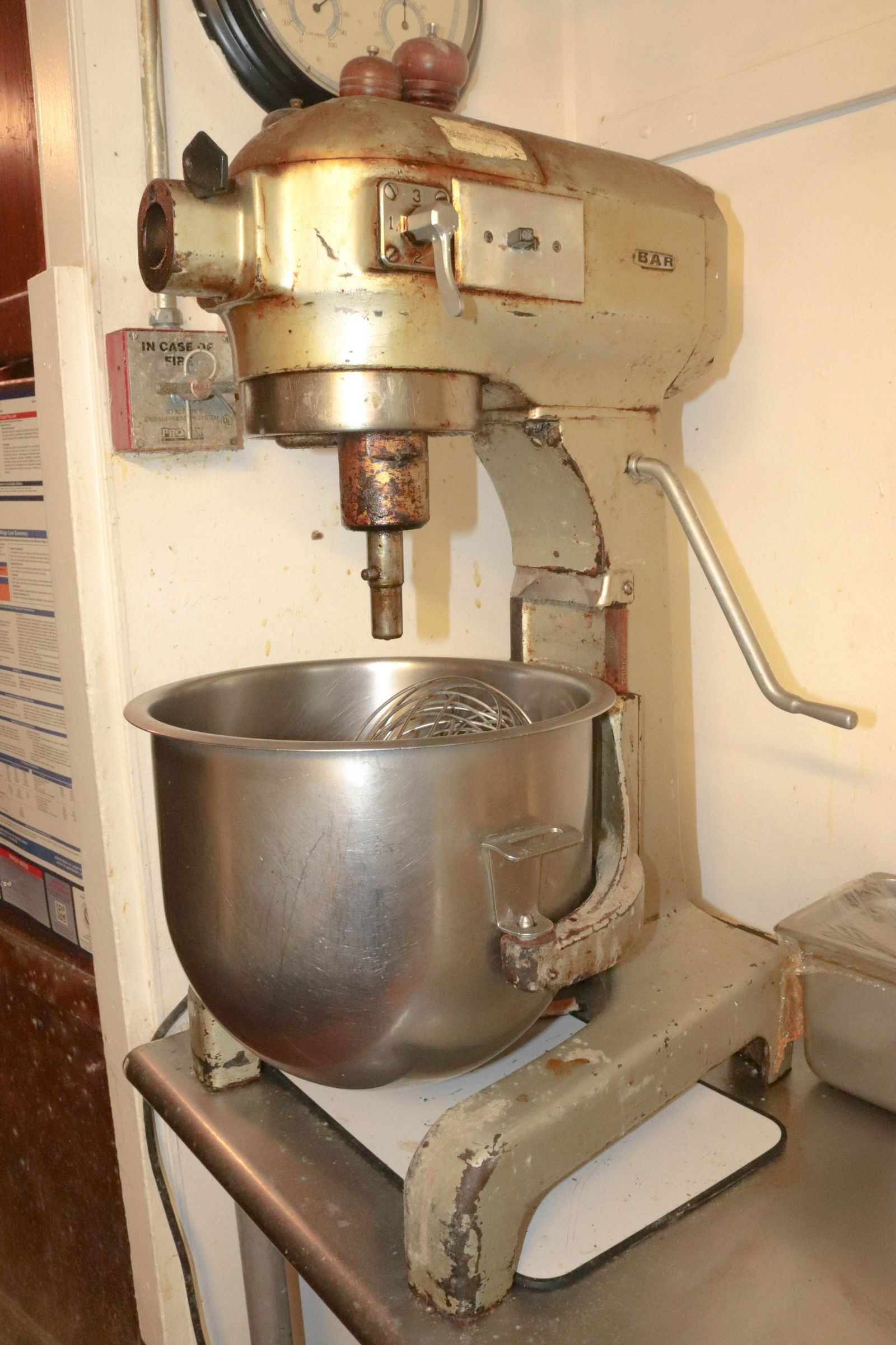 BAR COMMERCIAL MIXER (1 of 1)