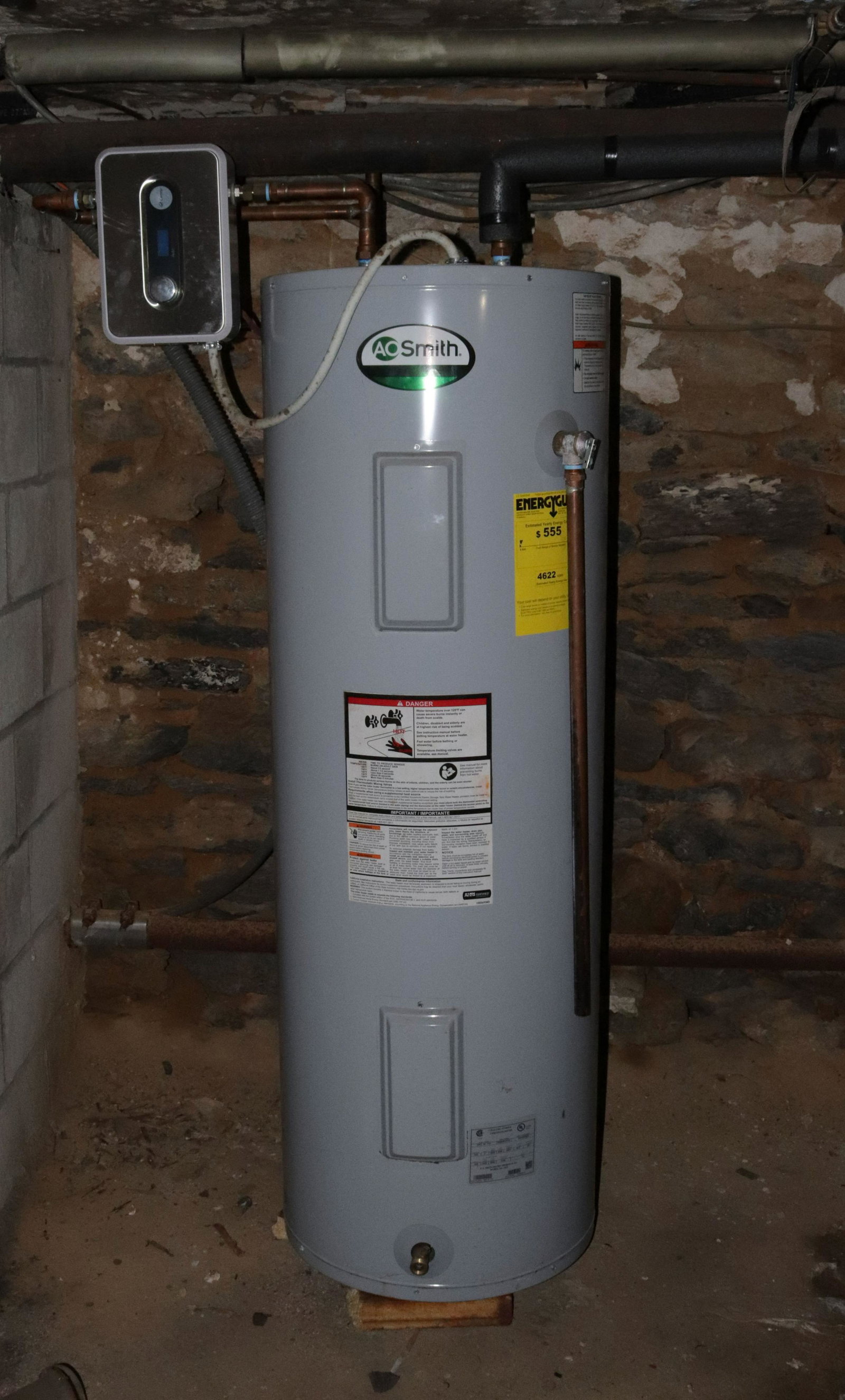 AC SMITH HOT WATER HEATER (1 of 3)